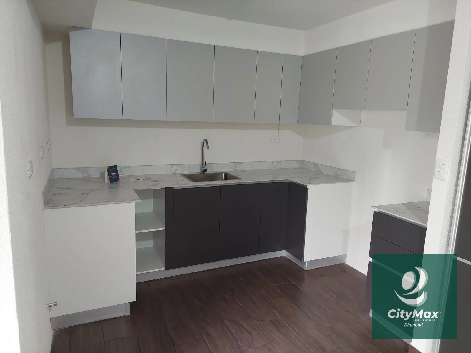 Apartamento en Venta en Zona 10 de Mixco - 15
