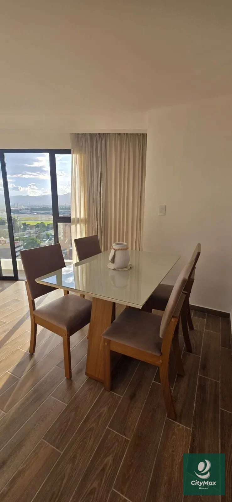 Apartamento en Venta ubicado en la exclusiva Zona 14 Guatemala — Apartamento en Venta en Parque 14, Zona 14, Guatemala, Ciudad — foto 4 de 16