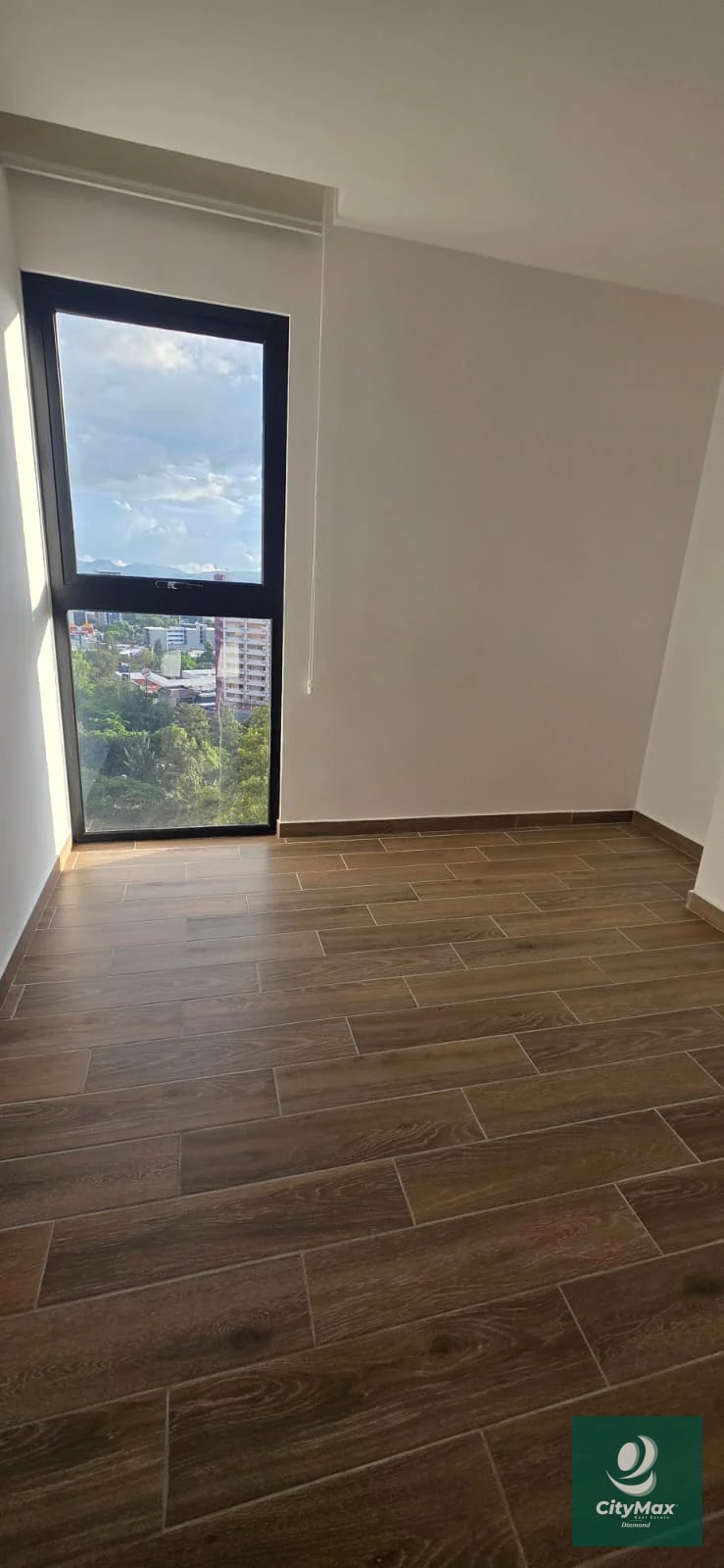 Apartamento en Venta ubicado en la exclusiva Zona 14 Guatemala - 16