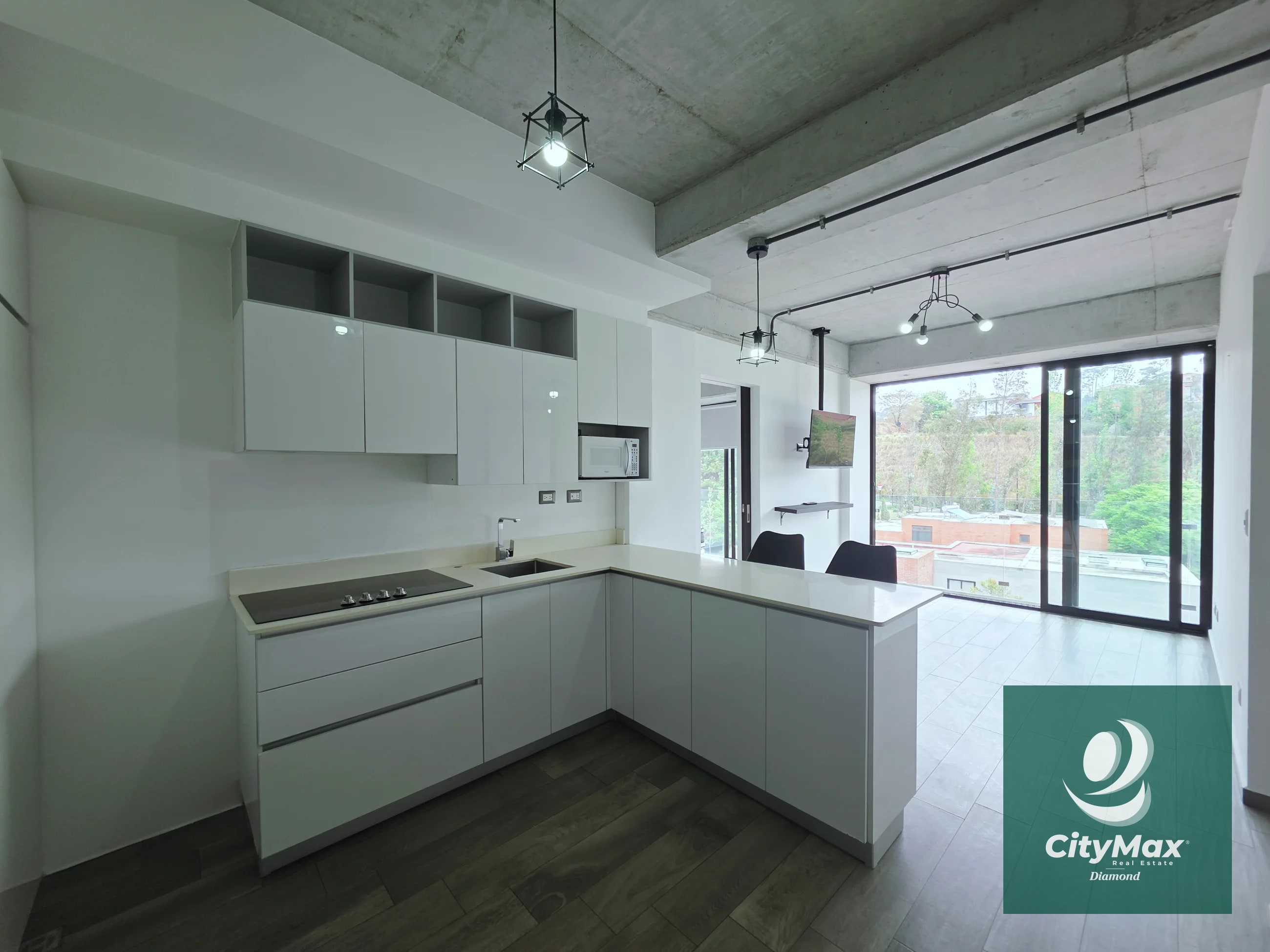 Apartamento en Renta en Zona 10 Cercano a Diagonal 6 - 5