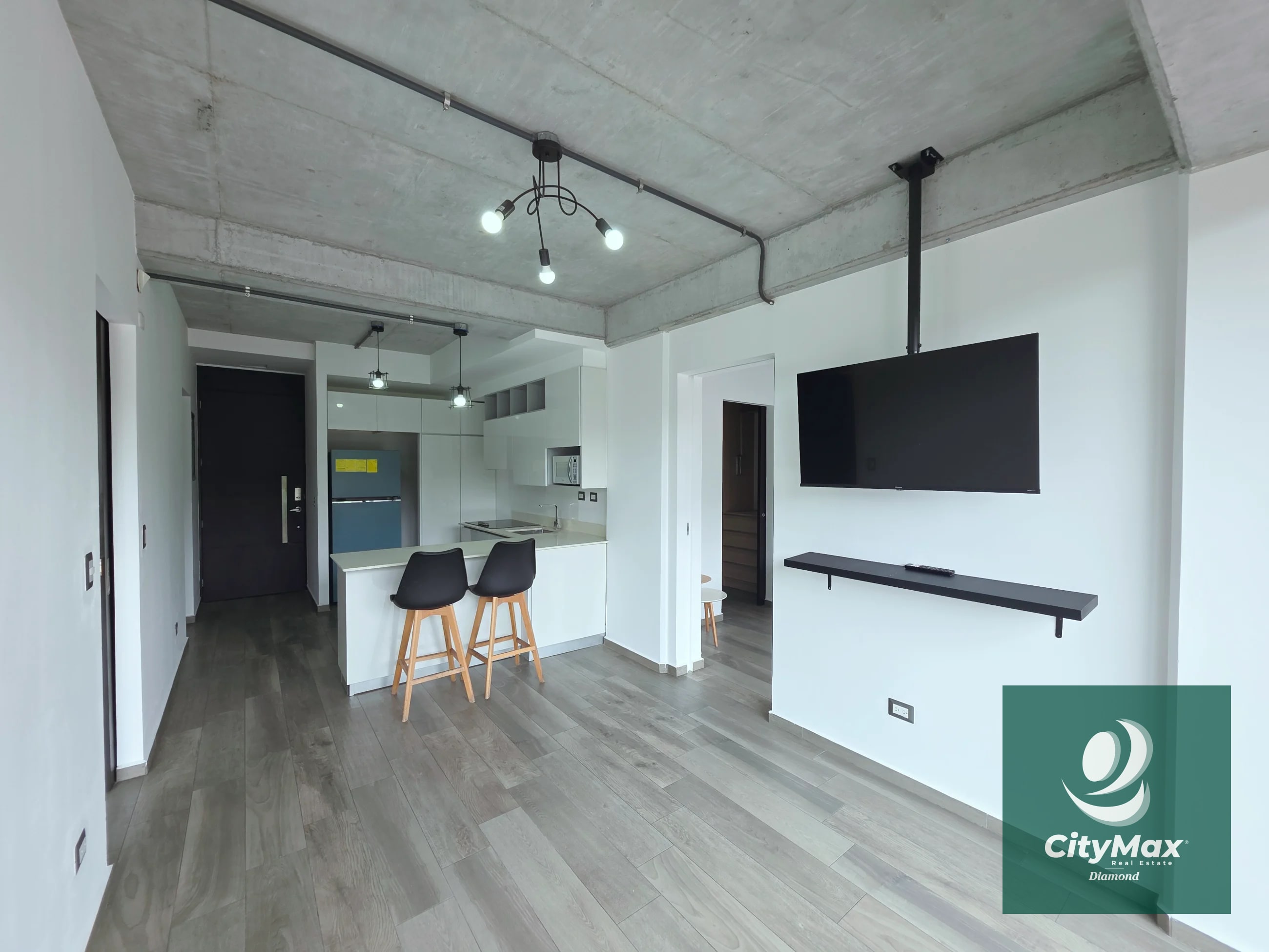 Apartamento en Renta en Zona 10 Cercano a Diagonal 6 - 1