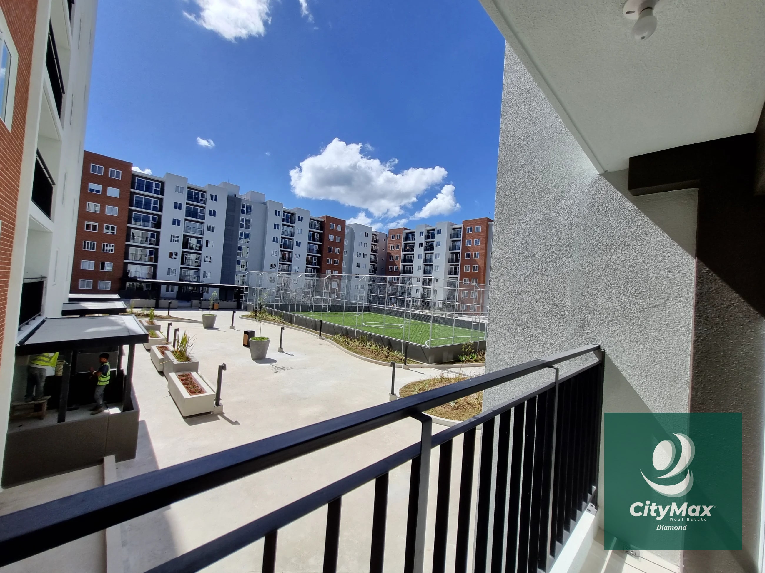 Apartamento en Venta en Parque San Ángel Zona 2 Guatemala - 2