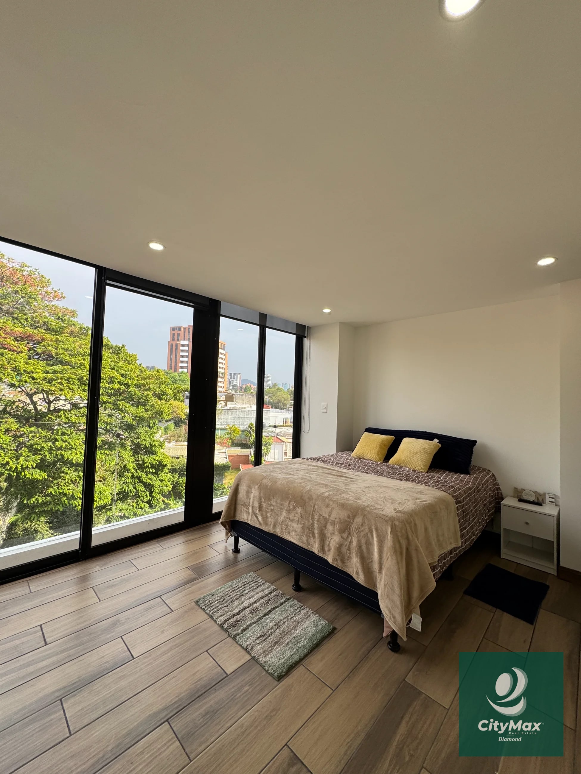 Apartamento tipo Estudio amueblado en renta Zona 15 - 7