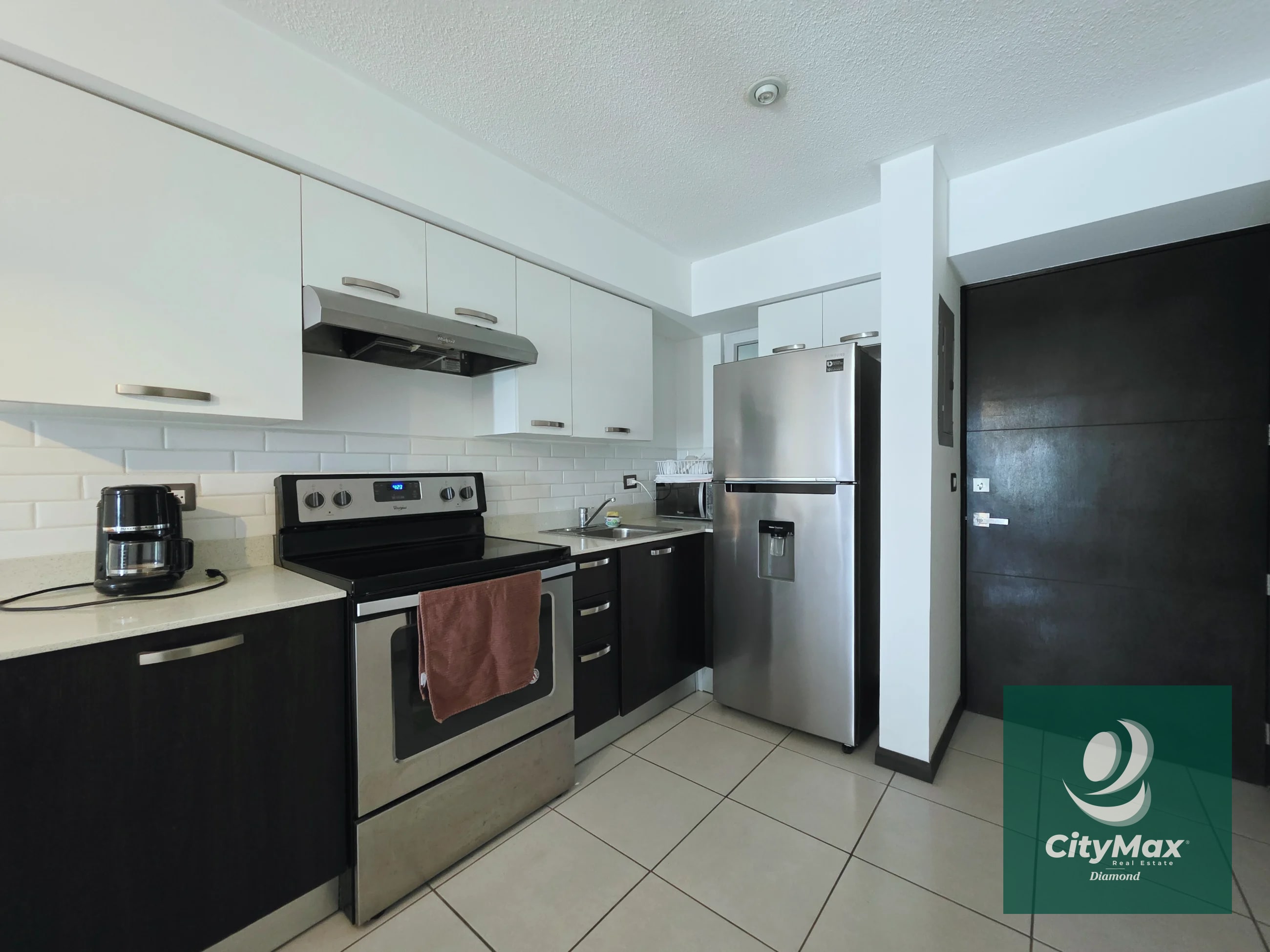 Apartamento Amueblado en Renta en Zona 11 Charcas - 4