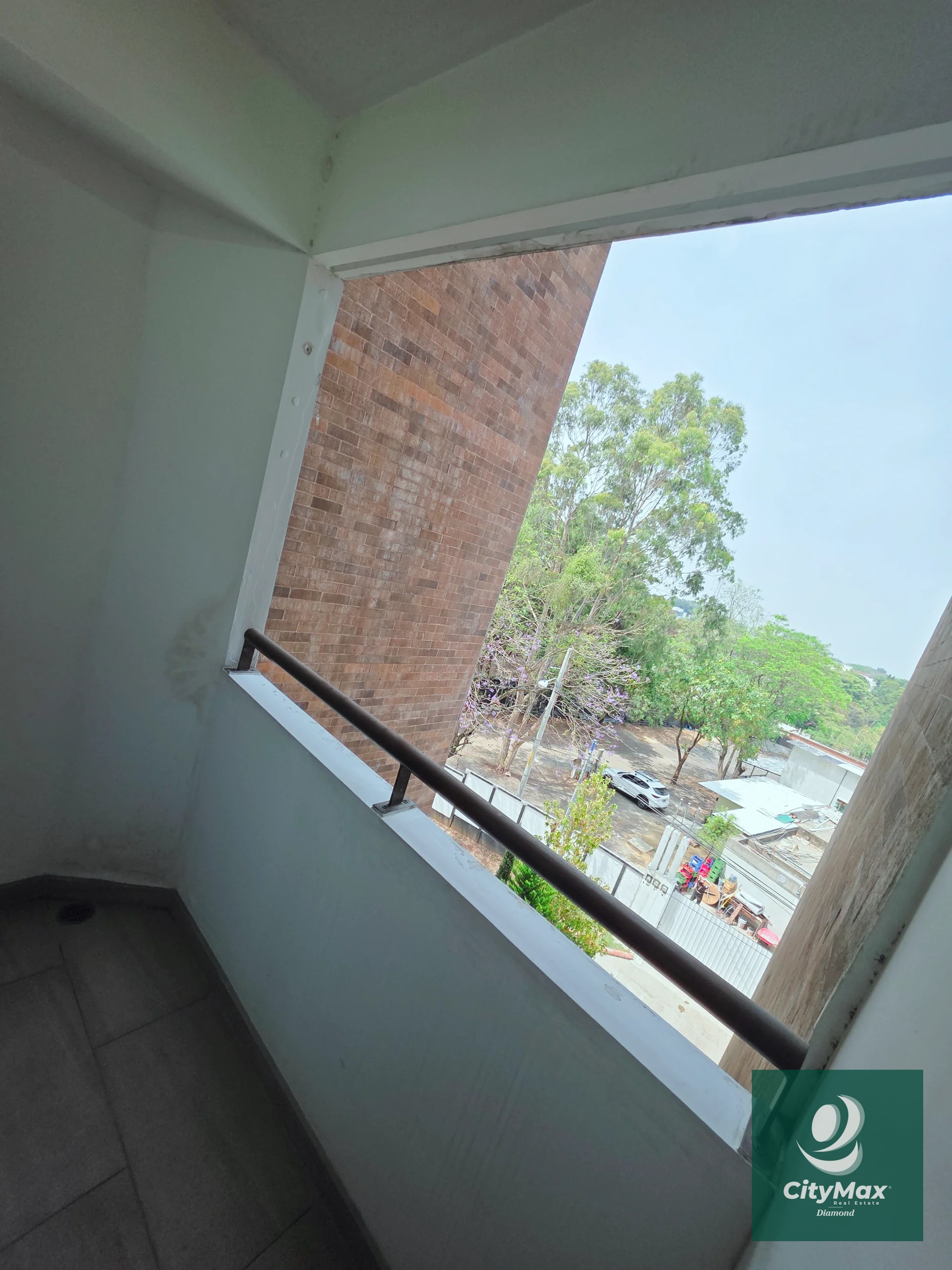 Apartamento Amueblado en Renta en Zona 11 Charcas - 13