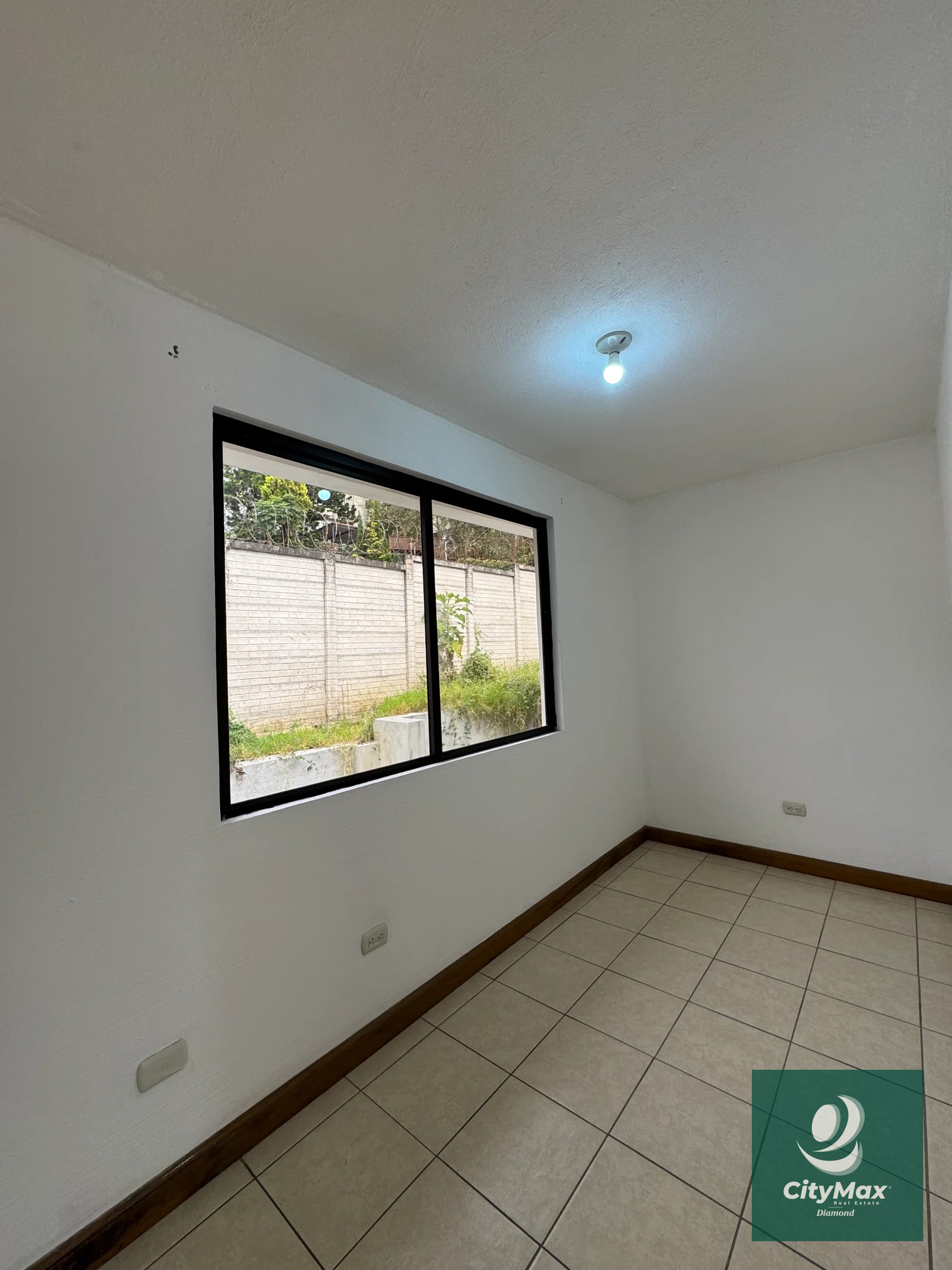 Casa en renta condominio Zona 16 Blvd Acatán — Apartamento en Alquiler en Zona 16, Guatemala, Ciudad — foto 13 de 17