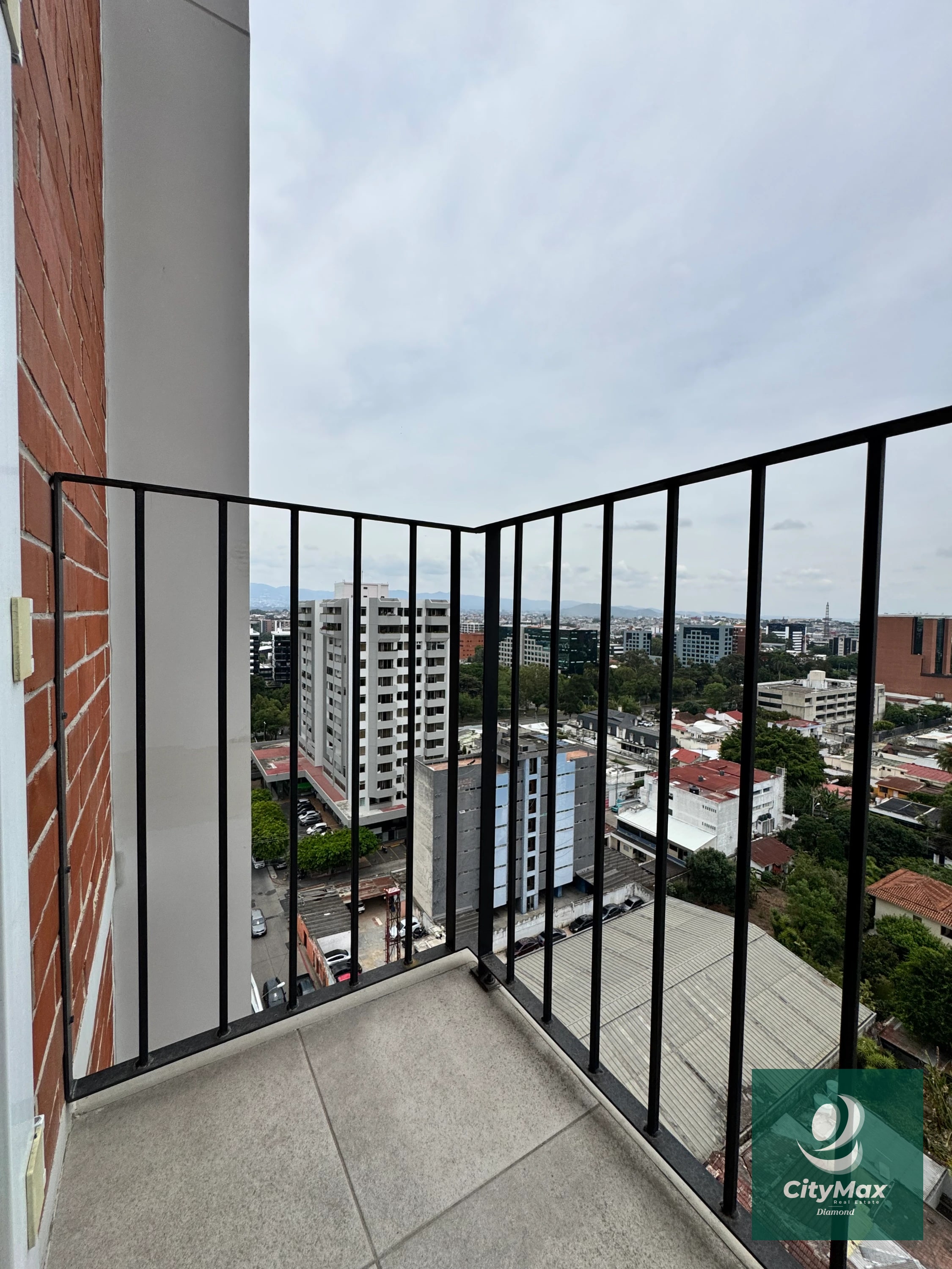 Apartamento Amueblado en Renta Fiamene Zona 10 Guatemala — Apartamento en Alquiler en Fiamene, Zona 10, Guatemala, Ciudad — foto 9 de 13