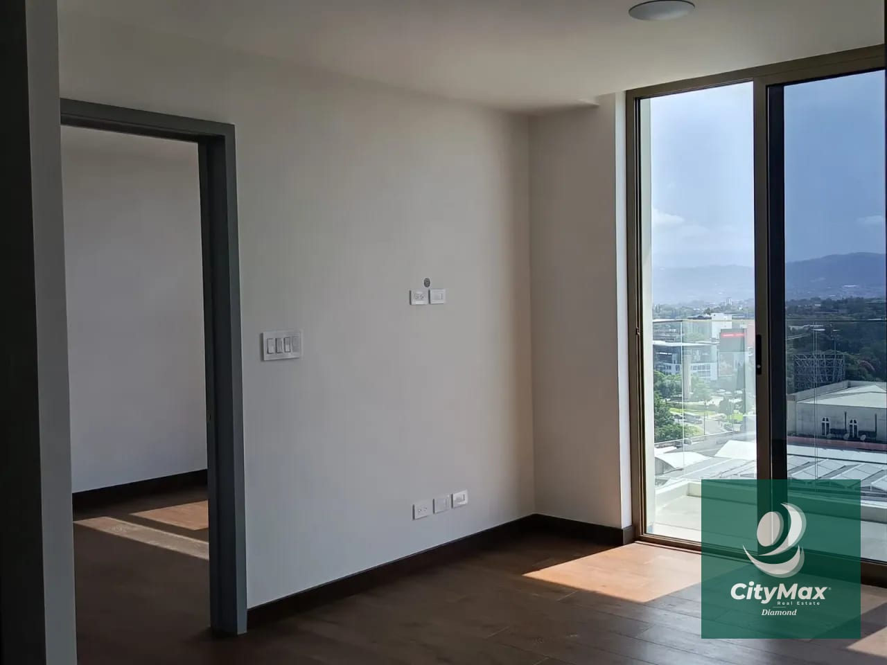 Apartamento en Venta en Edificio Atarah Zona 10 Ciudad de Guatemala — Apartamento en Venta en Atarah, Zona 10, Guatemala, Ciudad — foto 2 de 16