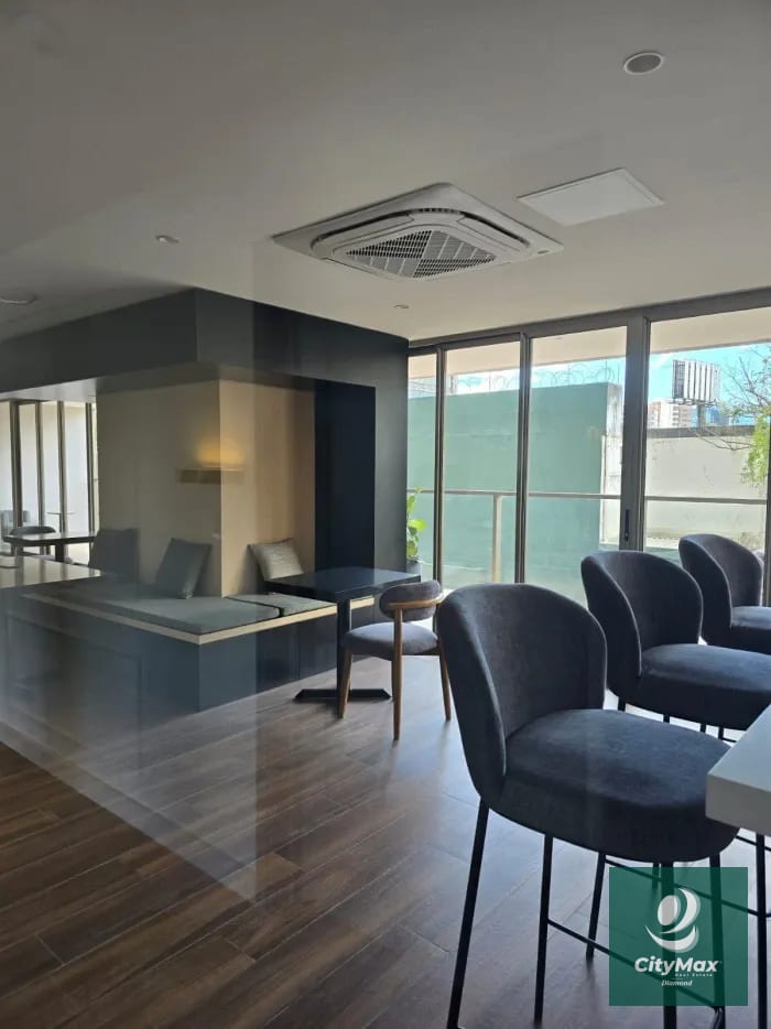 Apartamento en Renta en Edificio Atarah Zona 10 Ciudad de Guatemala — Apartamento en Alquiler en Atarah, Zona 10, Guatemala, Ciudad — foto 3 de 12