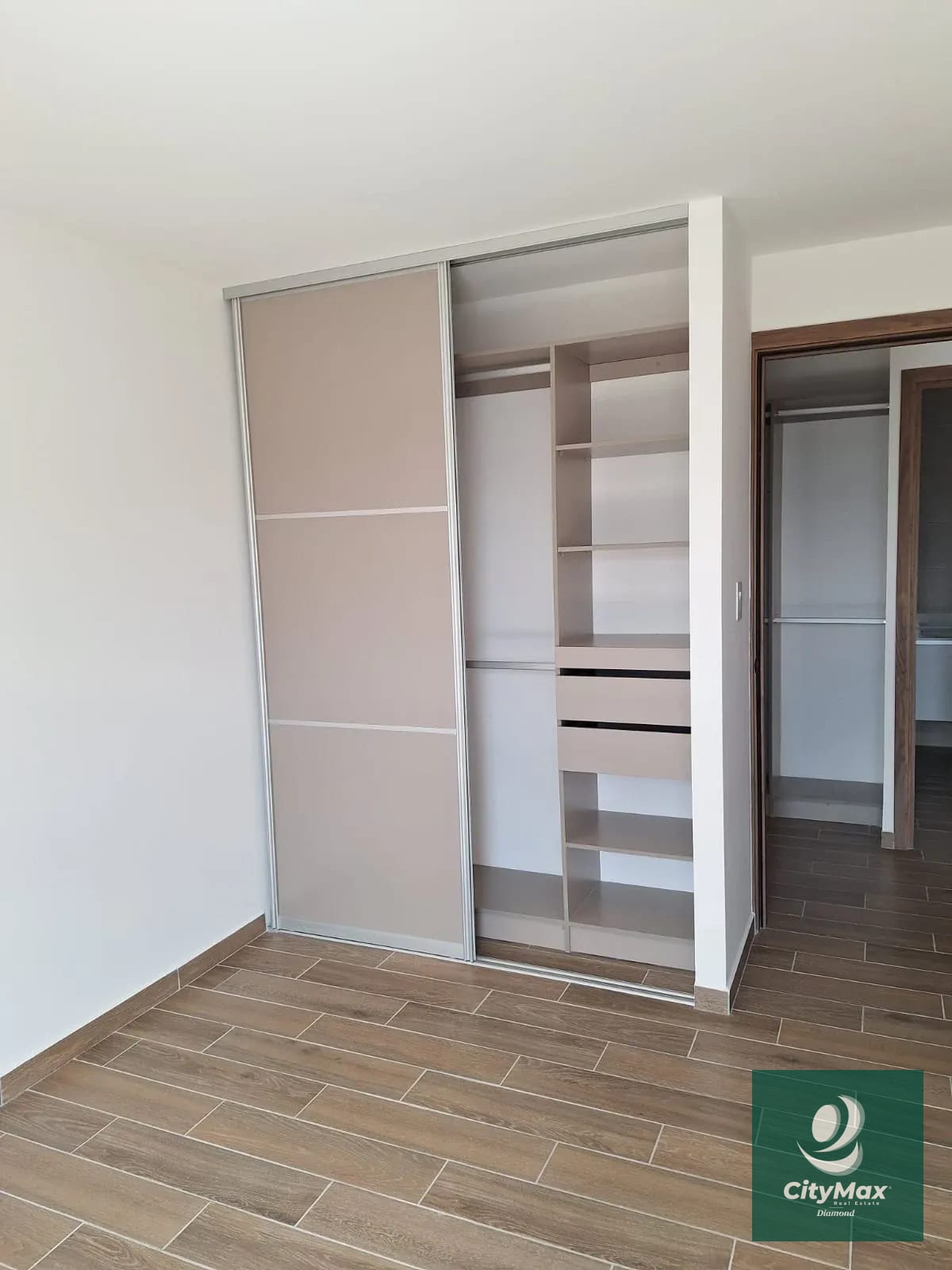 Apartamento en Venta y Renta en nivel alto Parque 14 Zona 14 — Apartamento en Alquiler en Parque 14, Zona 14, Guatemala, Ciudad — foto 9 de 17