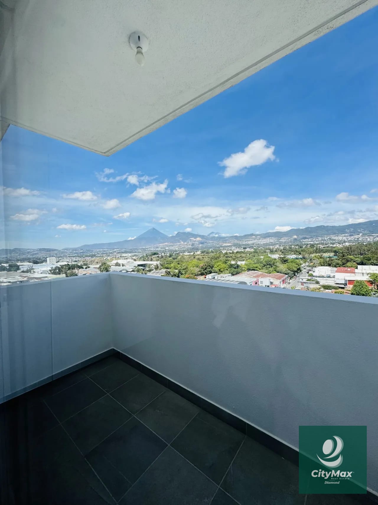 Apartamento de 3 habitaciones en Renta Zona 12 Guatemala — Apartamento en Alquiler en Miranda, Zona 12, Guatemala, Ciudad — foto 13 de 17