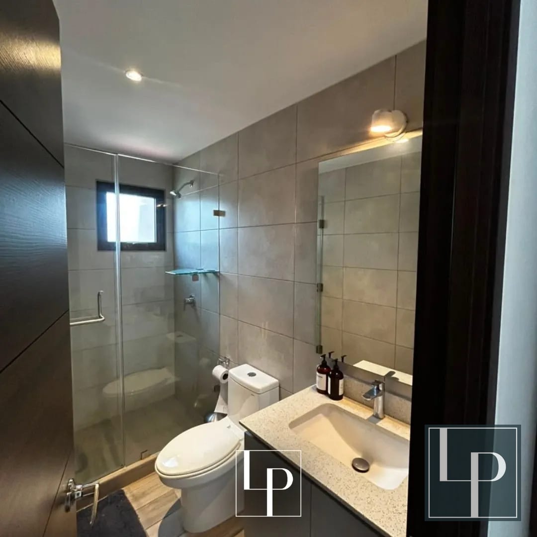 Apartamento en RENTA en Edificio Parque 10 | zona 10 — Apartamento en Alquiler en Parque 10, Zona 10, Guatemala, Ciudad — foto 9 de 10