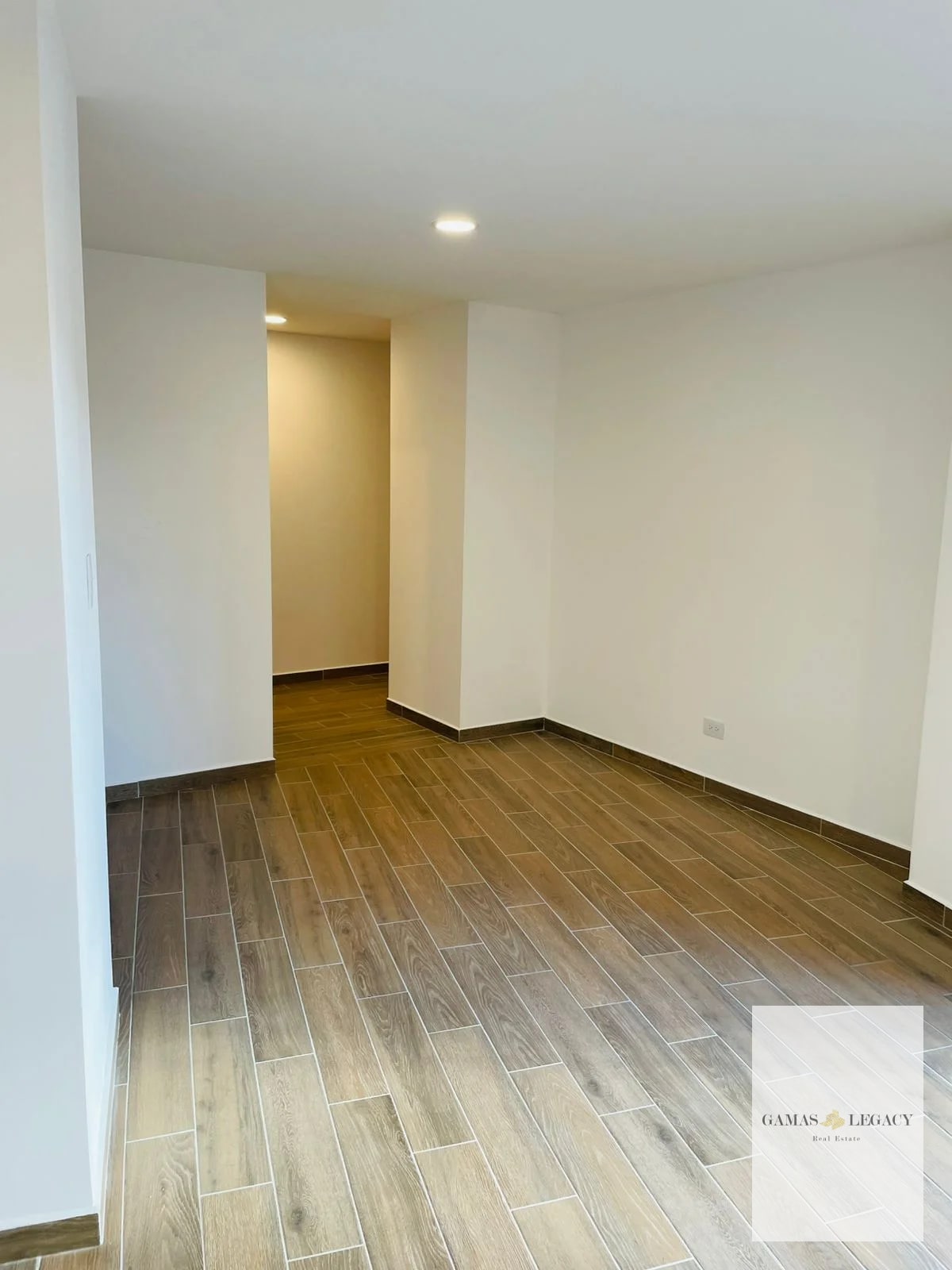 APARTAMENTO EN RENTA | PARQUE 14 | ZONA 14 — Apartamento en Alquiler en Zona 14, Guatemala, Ciudad — foto 2 de 8