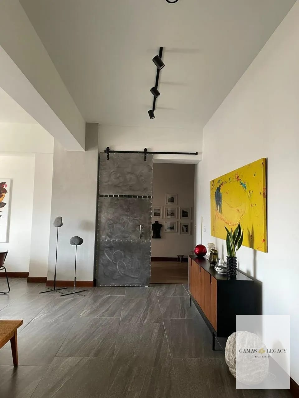 APARTAMENTO EN RENTA | EDIFICIO SALVATORRE | ZONA 10 — Apartamento en Alquiler en Salvattore, Zona 10, Guatemala, Ciudad — foto 3 de 4
