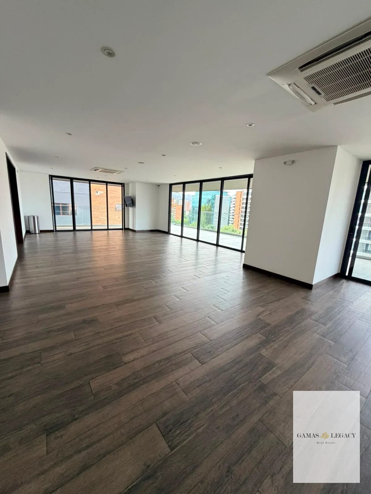 Apartamento en Renta |amueblado | Vasanta| Zona 10 — Apartamento en Alquiler en Vasanta, Zona 10, Guatemala, Ciudad — foto 4 de 17