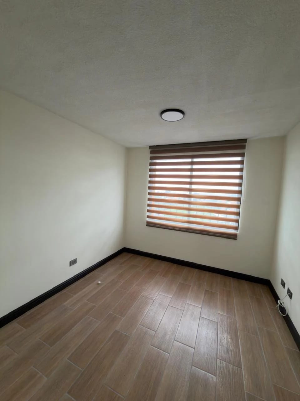 Apto. en renta Las Charcas zona 11 — Apartamento en Alquiler en Balcones de Las Charcas, Zona 11, Guatemala, Ciudad — foto 5 de 7