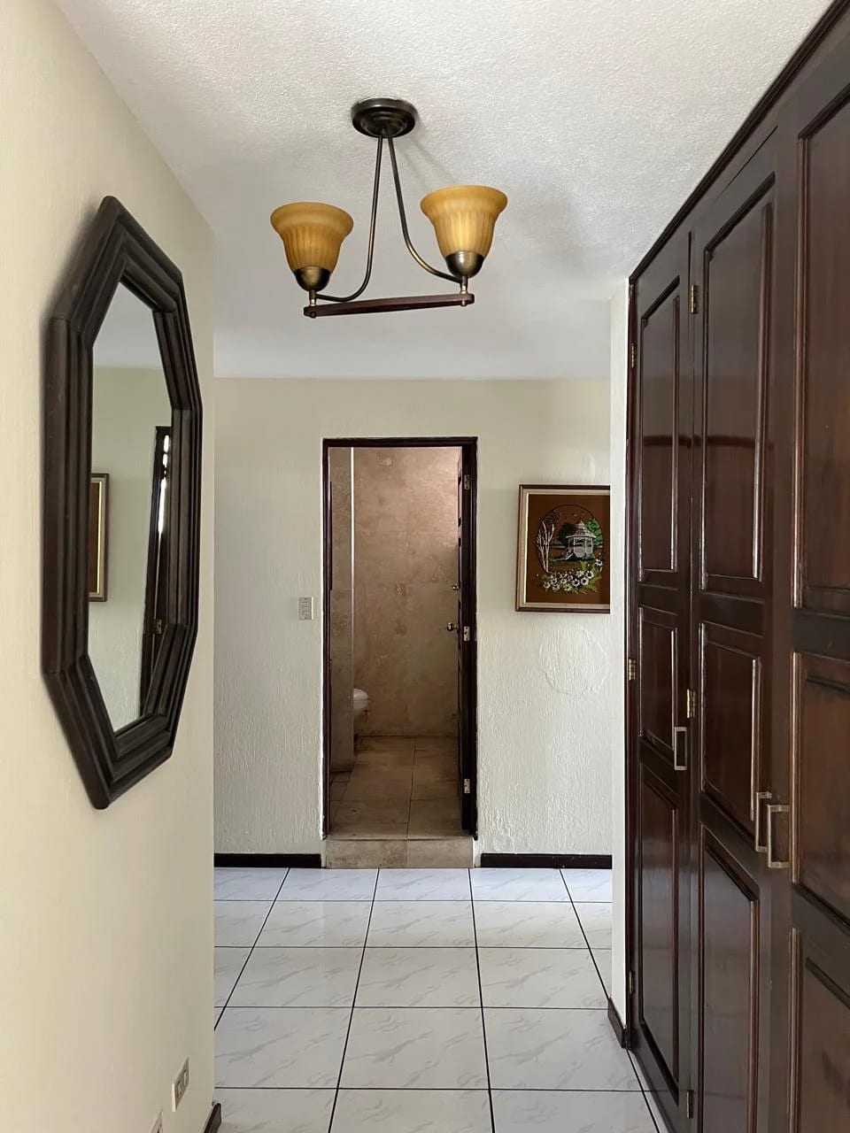 Rento Apto Z.9 Amueblado EDIF.12-29 REF.6902 *3 Hab, 2 Baños, 2 Parqueos, Q.9950* — Apartamento en Alquiler en Zona 9, Guatemala, Ciudad — foto 1 de 16
