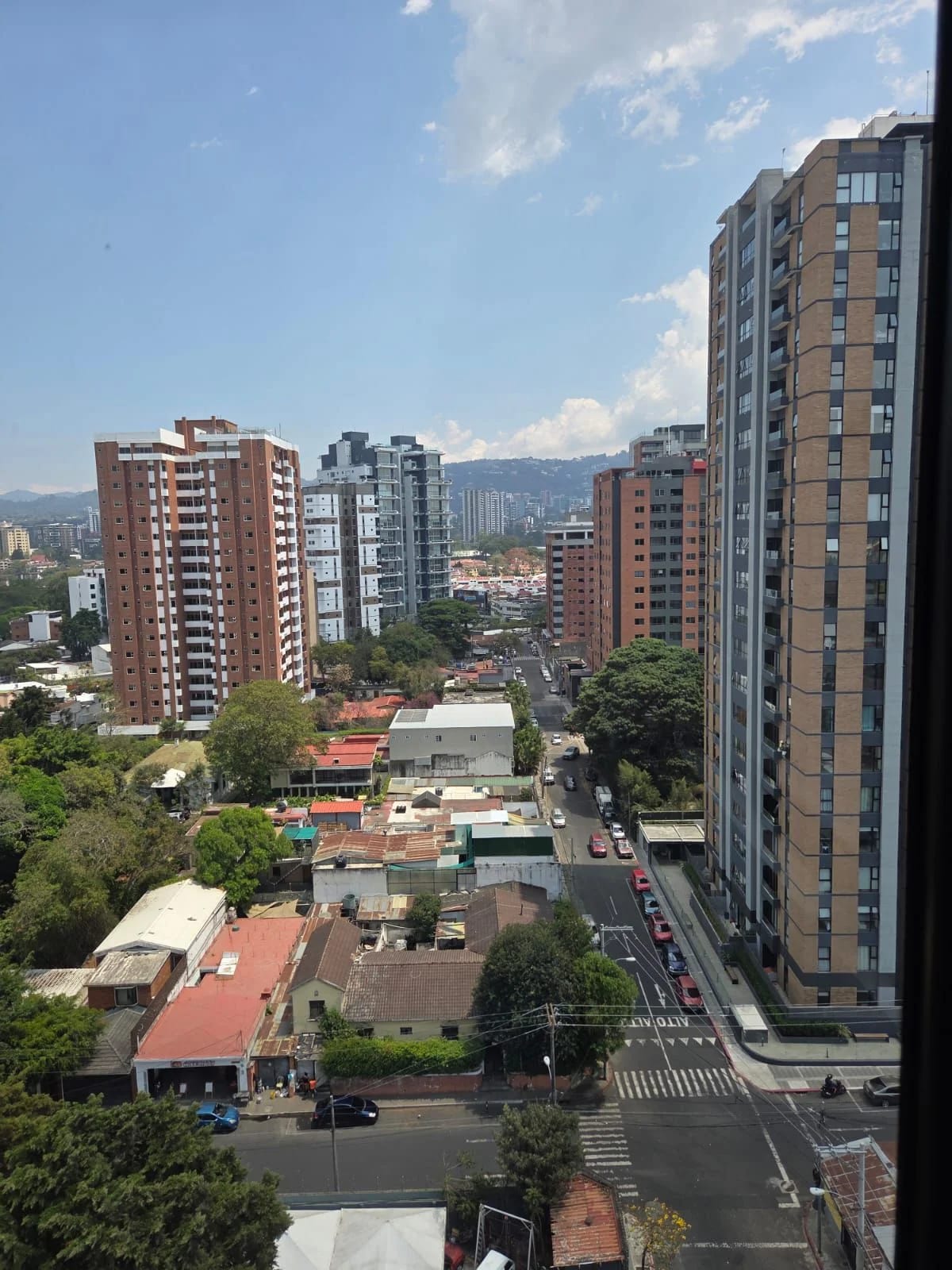 VENDO DOS APTOS EDIF. NEO ZONA 10 REF.6920 — Apartamento en Venta en Zona 10, Guatemala, Ciudad — foto 6 de 11