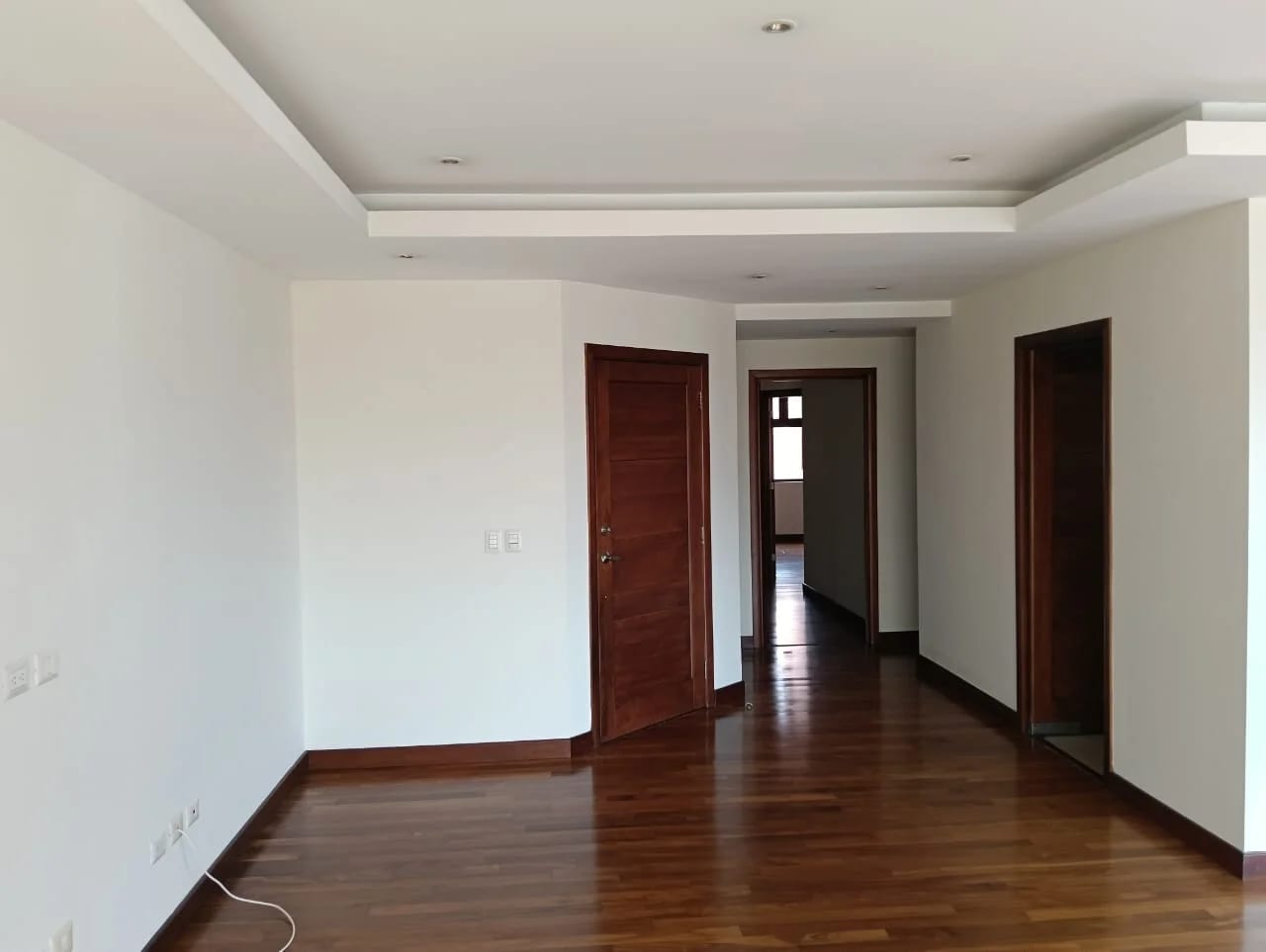 Vendo Apto Z.10 Edif. Mirafiori REF.6827 *110 M2, 2 Hab, 2 Baños, 2 Parqueos, $250k* — Apartamento en Venta en Zona 10, Guatemala, Ciudad — foto 14 de 16