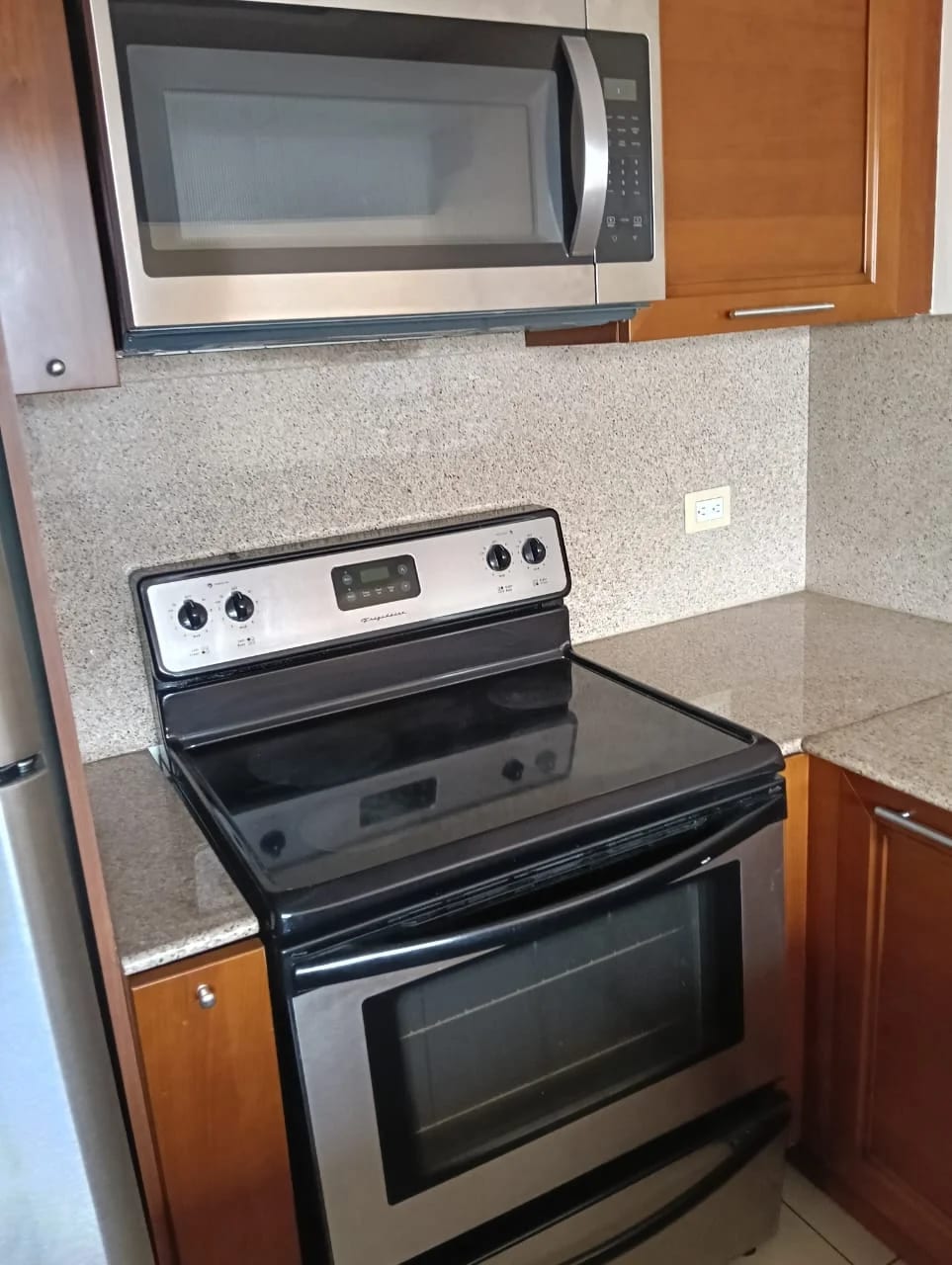 Vendo Apto Z.10 Edif. Mirafiori REF.6827 *110 M2, 2 Hab, 2 Baños, 2 Parqueos, $250k* — Apartamento en Venta en Zona 10, Guatemala, Ciudad — foto 10 de 16