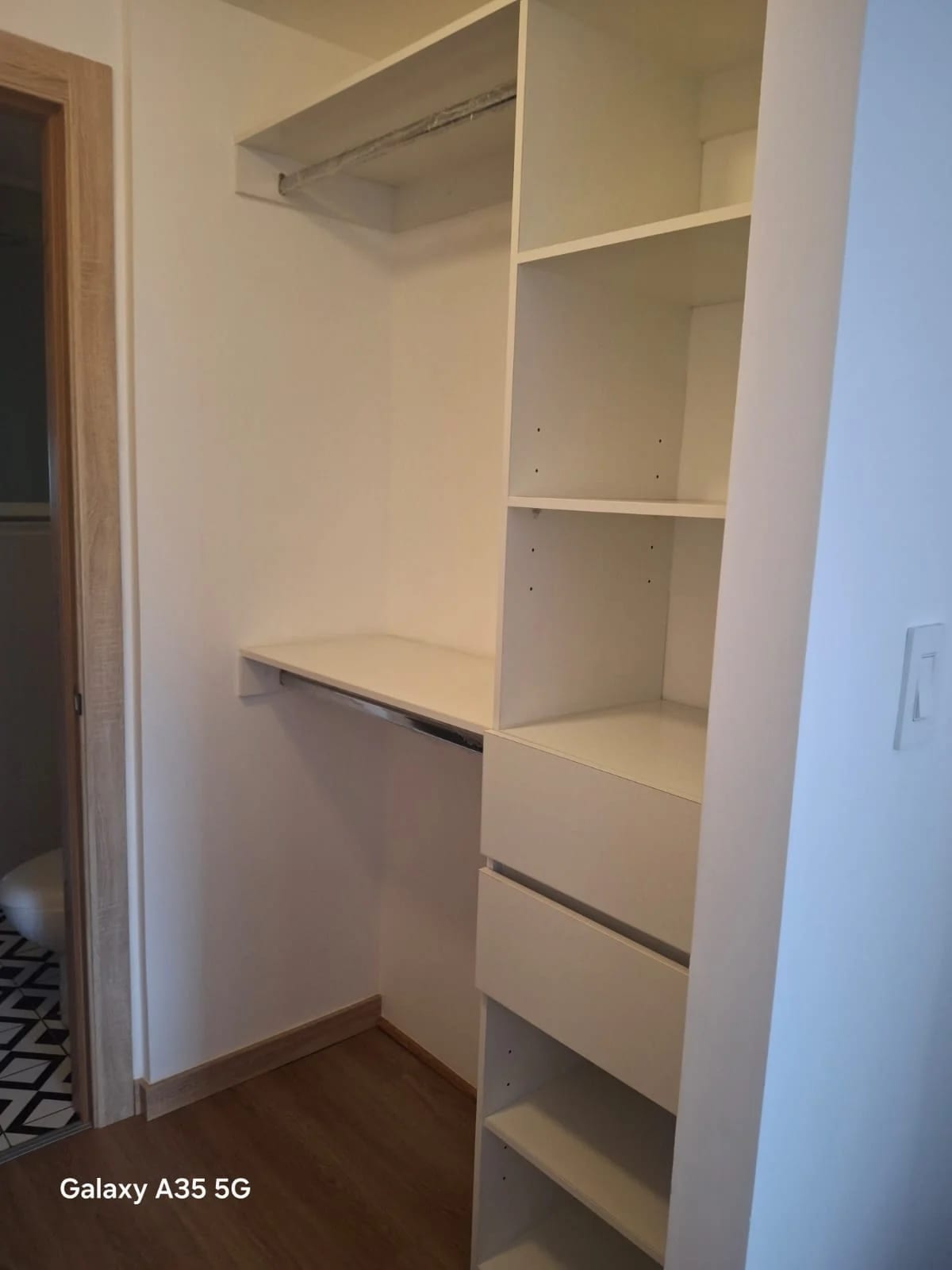 Rento Apto Amueblado de 2 Hab Edif. Vivo Zona 4 REF.6838 — Apartamento en Alquiler en Zona 4, Guatemala, Ciudad — foto 12 de 14