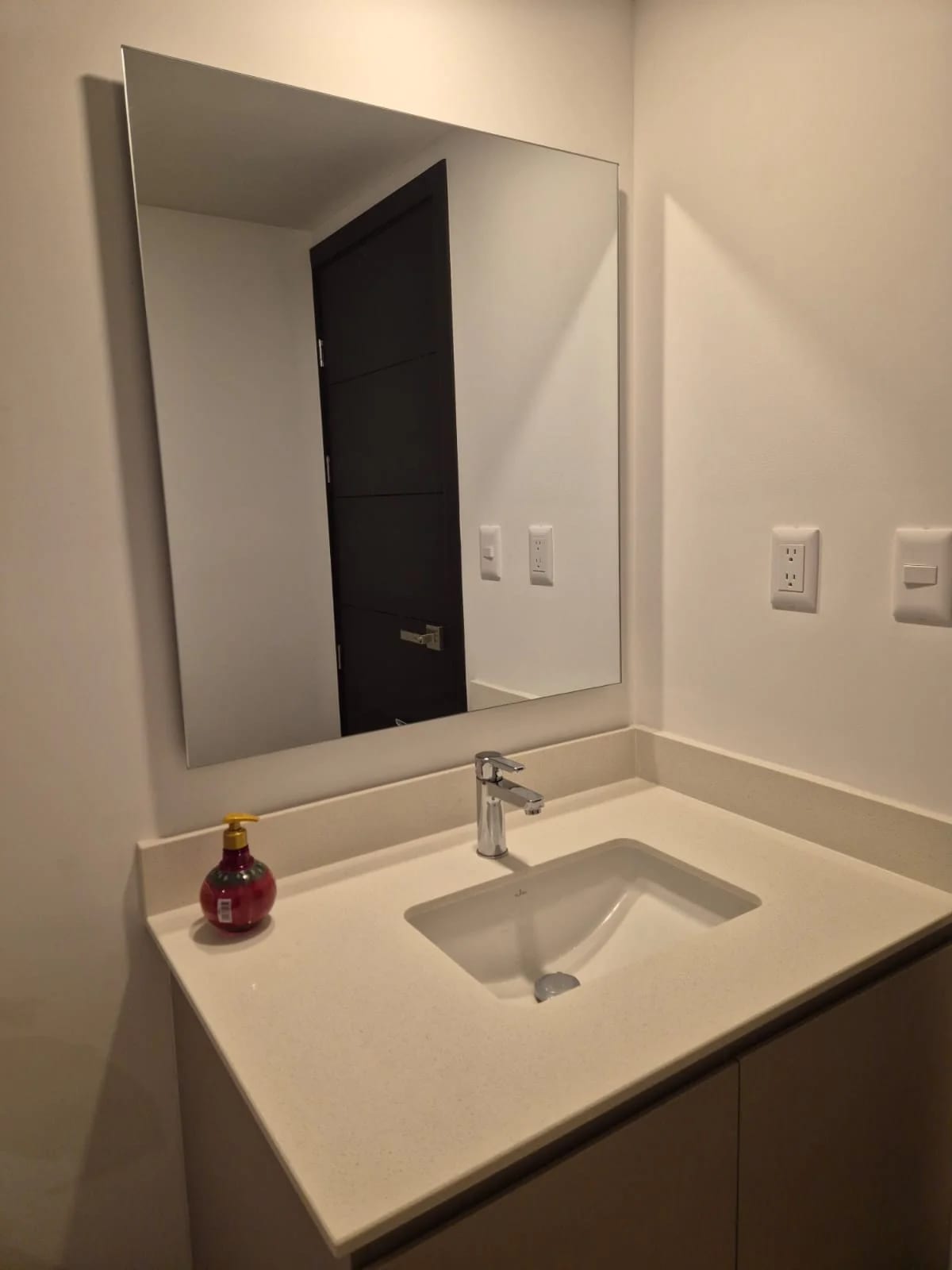 RENTO APTO NUEVO/PARA ESTRENAR, ZONA 13 ESSENZA REF.6899 — Apartamento en Alquiler en Zona 13, Guatemala, Ciudad — foto 8 de 9