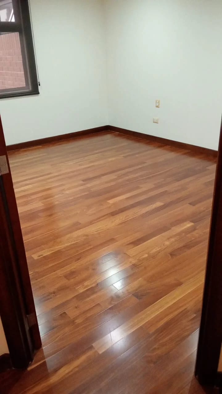 Vendo Apto Z.10 Edif. Mirafiori REF.6827 *110 M2, 2 Hab, 2 Baños, 2 Parqueos — Apartamento en Venta en Zona 10, Guatemala, Ciudad — foto 7 de 7