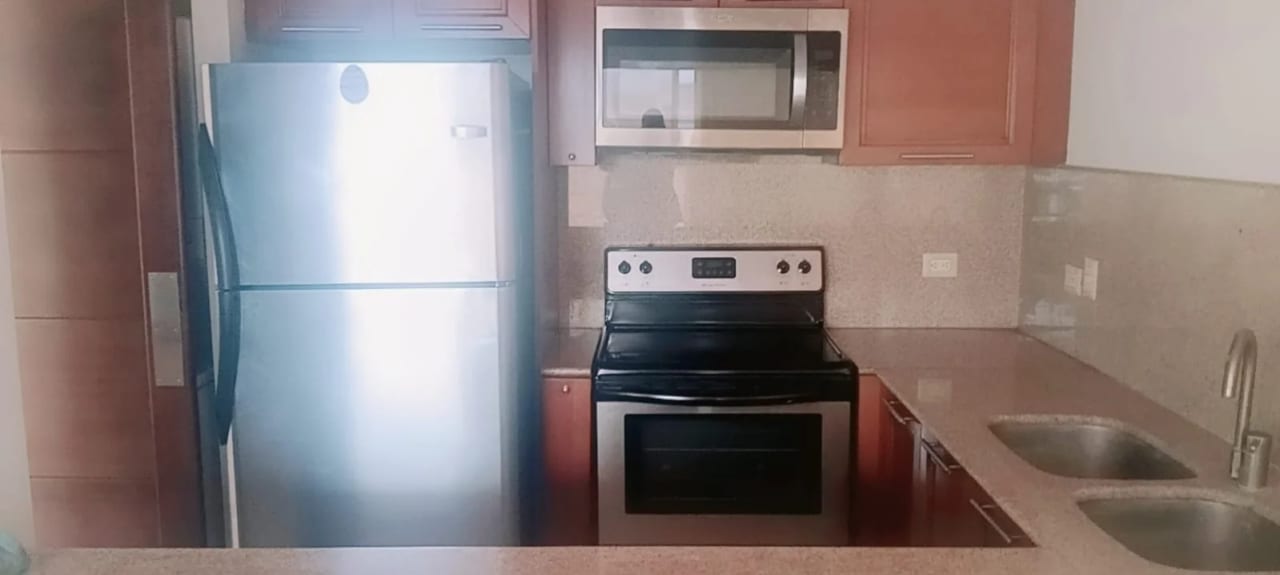 Vendo Apto Z.10 Edif. Mirafiori REF.6827 *110 M2, 2 Hab, 2 Baños, 2 Parqueos, $250k* — Apartamento en Venta en Zona 10, Guatemala, Ciudad — foto 1 de 16