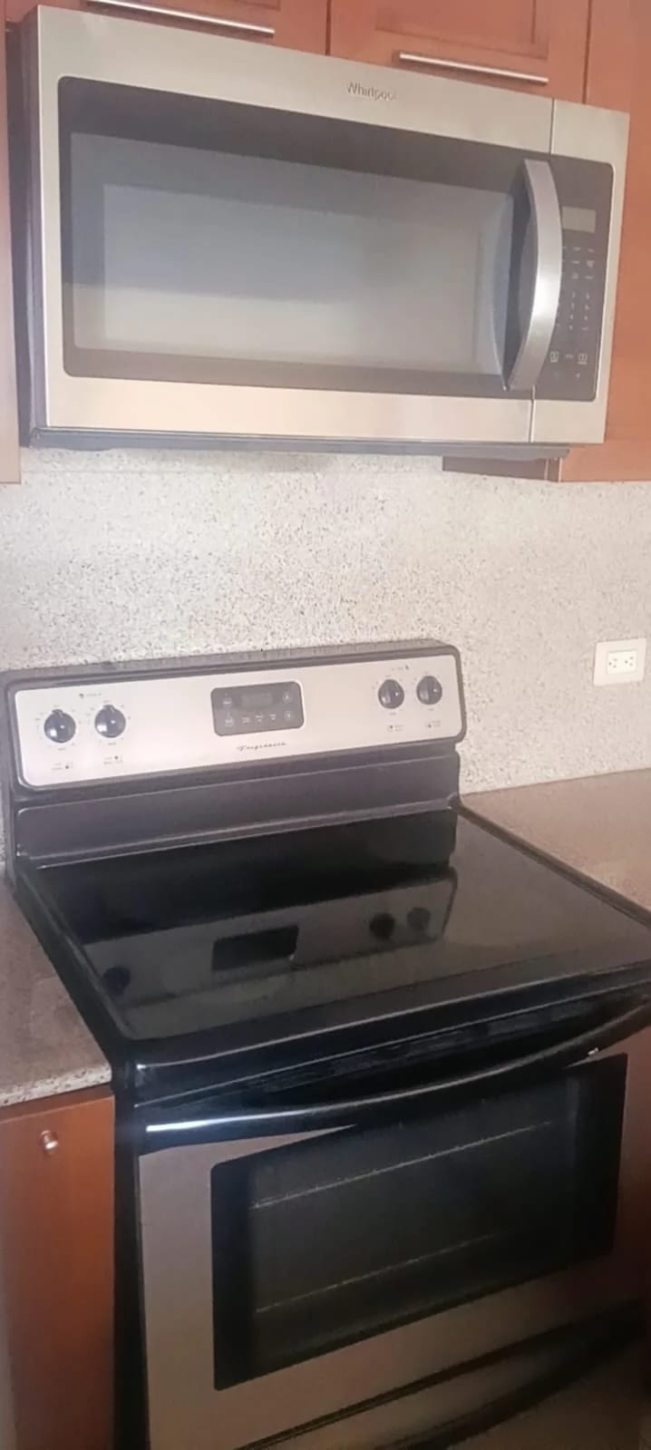 Vendo Apto Z.10 Edif. Mirafiori REF.6827 *110 M2, 2 Hab, 2 Baños, 2 Parqueos, $250k* — Apartamento en Venta en Zona 10, Guatemala, Ciudad — foto 7 de 16