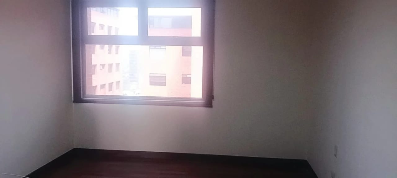 Vendo Apto Z.10 Edif. Mirafiori REF.6827 *110 M2, 2 Hab, 2 Baños, 2 Parqueos, $250k* — Apartamento en Venta en Zona 10, Guatemala, Ciudad — foto 15 de 16
