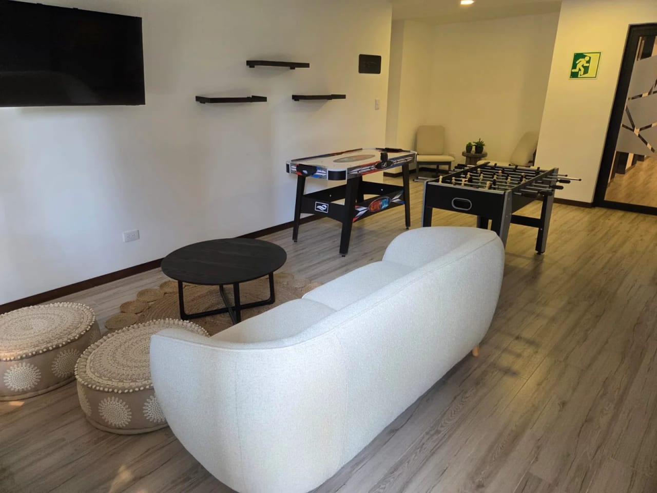 VENDO TRES APTOS NUEVOS EDIF. NEO ZONA 10 REF.6920 — Apartamento en Venta en Zona 10, Guatemala, Ciudad — foto 4 de 12