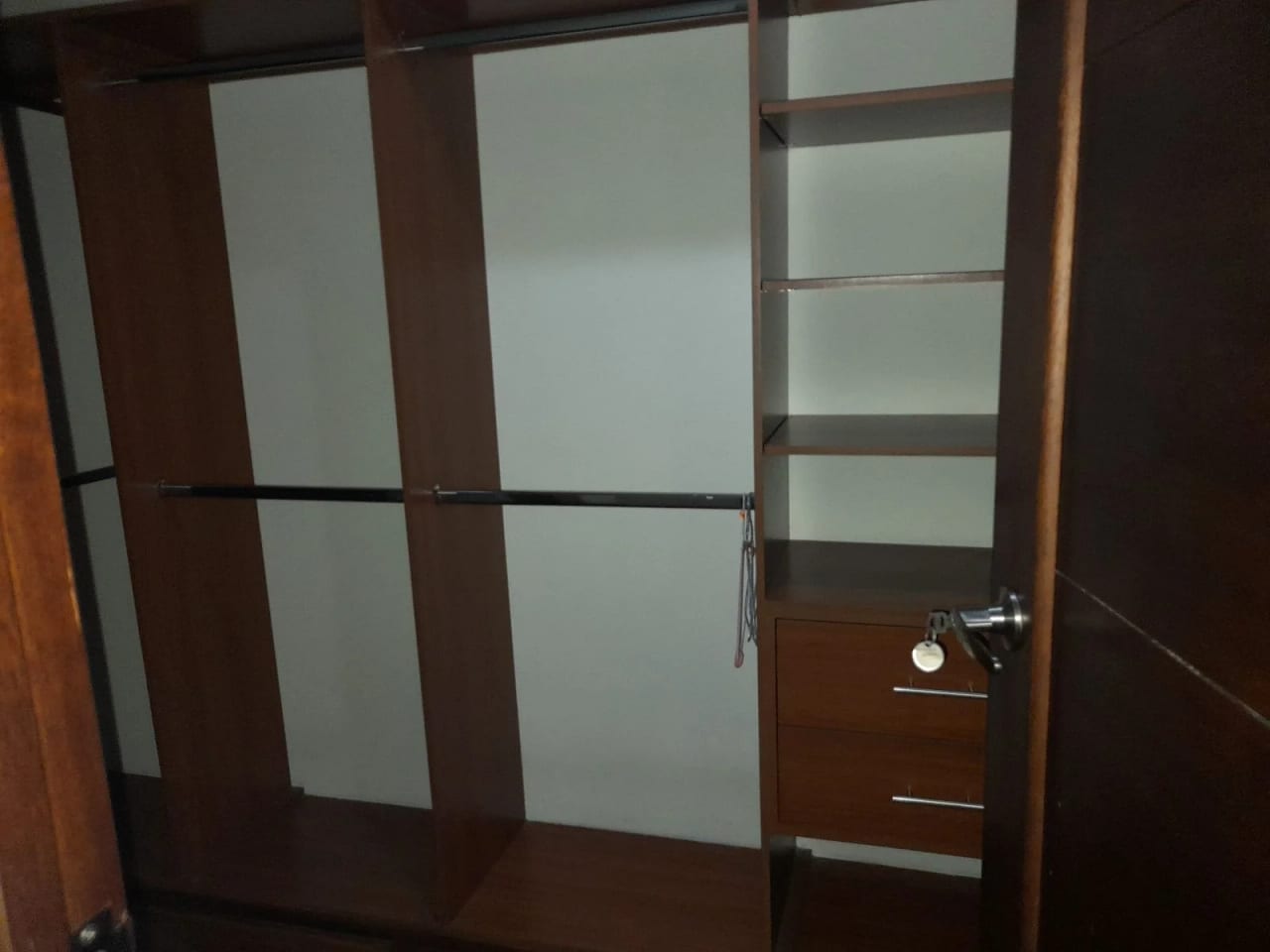 Vendo Apto Z.10 Edif. Mirafiori REF.6827 — Apartamento en Venta en Zona 10, Guatemala, Ciudad — foto 6 de 17