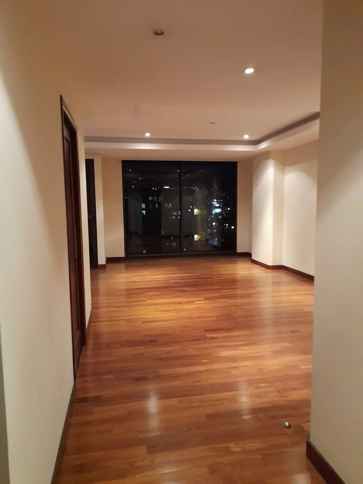 Vendo Apto Z.10 Edif. Mirafiori REF.6827 — Apartamento en Venta en Zona 10, Guatemala, Ciudad — foto 11 de 17