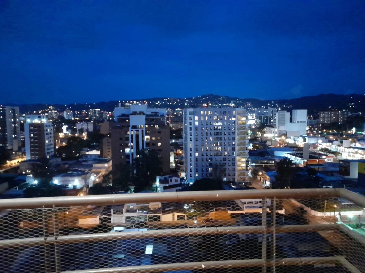 Vendo Apto Z.10 Edif. Mirafiori REF.6827 — Apartamento en Venta en Zona 10, Guatemala, Ciudad — foto 15 de 17