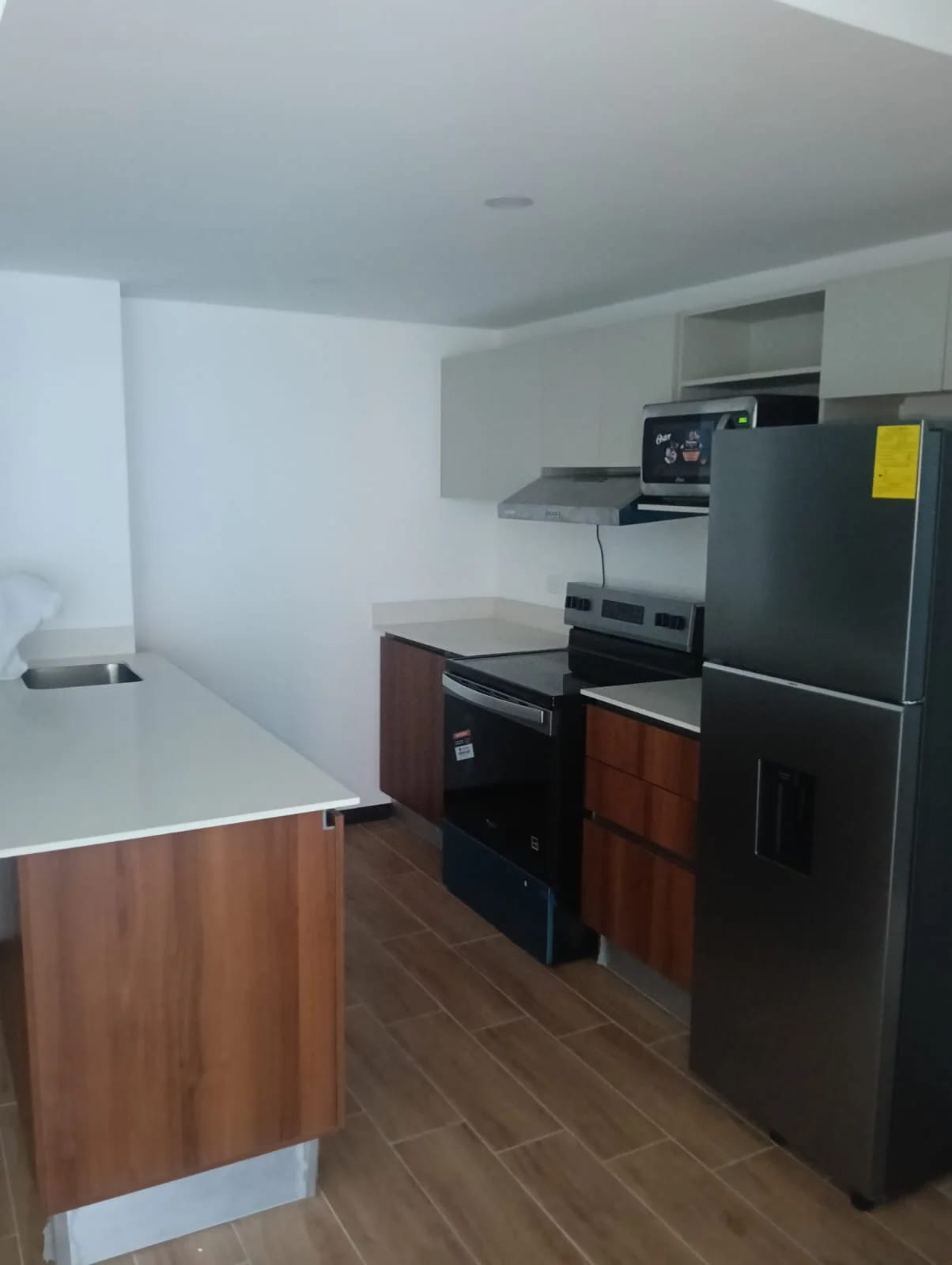 RENTO APTO NUEVO/PARA ESTRENAR, ZONA 13 ESSENZA REF.6899 — Apartamento en Alquiler en Zona 13, Guatemala, Ciudad — foto 8 de 17
