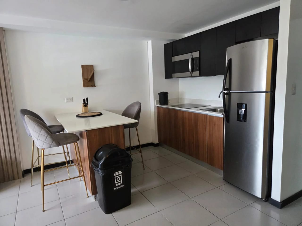 VENDO APTO AMUEBLADO EQUIPADO ZONA 14 LA VILLA MERAKI REF.6930 — Apartamento en Venta en Zona 14, Guatemala, Ciudad — foto 2 de 15