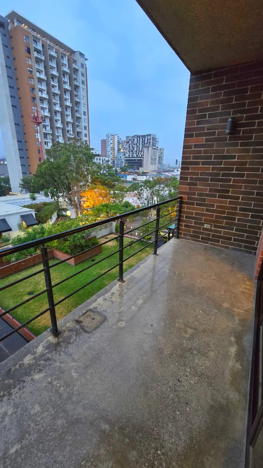 RENTO APTO LOFT AMUEBLADO ZONA 4, EDIF. 4VENEZIA REF.6932 — Apartamento en Alquiler en Zona 4, Guatemala, Ciudad — foto 6 de 6