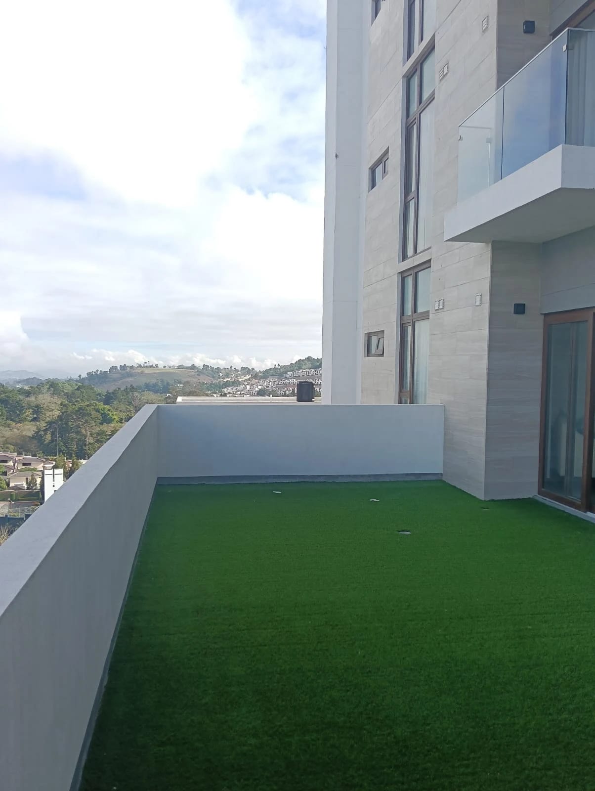 RENTO APTO AMUEBLADO/EQUIPADO Z.16 VH4 NARU16 REF.6890 — Apartamento en Venta en Zona 16, Guatemala, Ciudad — foto 7 de 17