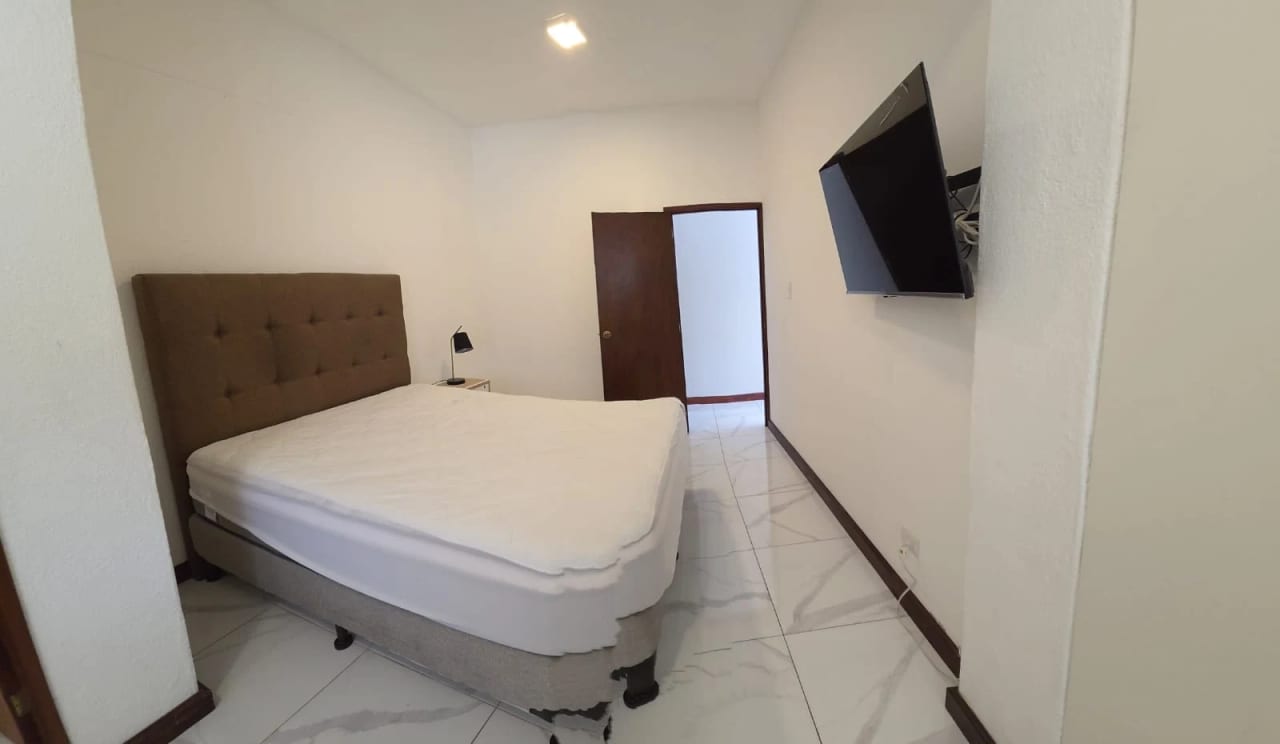 RENTO APTO AMUEBLADO ZONA 13 VISTALAGO REF.6926 *60 M2, 1 HAB, 1 BAÑO, 1 PARQUEO, Q.5000* — Apartamento en Alquiler en Zona 13, Guatemala, Ciudad — foto 1 de 14
