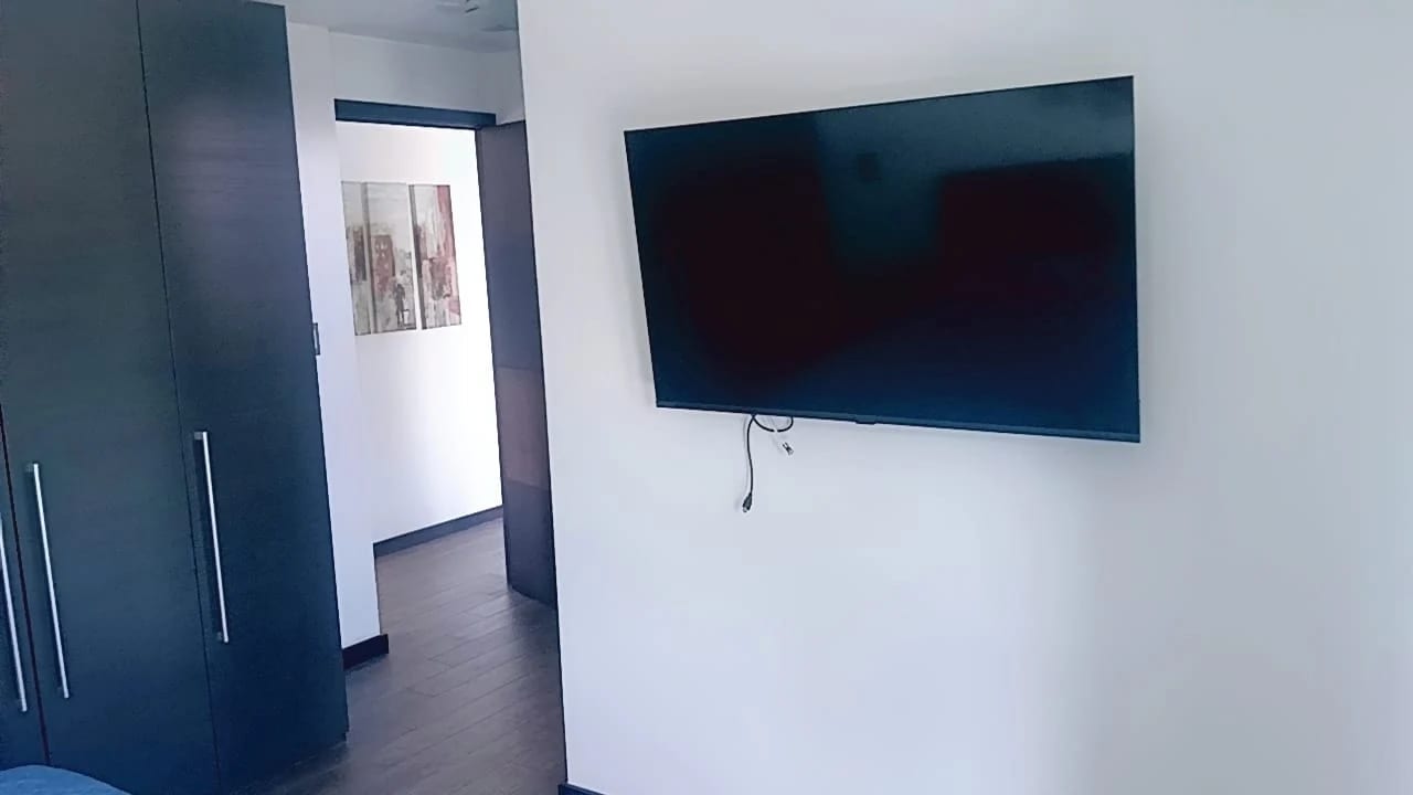 RENTO APTO AMUEBLADO Z.10 EDIF URBANA REF.6935 *2 HAB, 2.5 BAÑOS, 2 PARQUEOS, 88M2, $1125* — Apartamento en Alquiler en Zona 9, Guatemala, Ciudad — foto 5 de 17