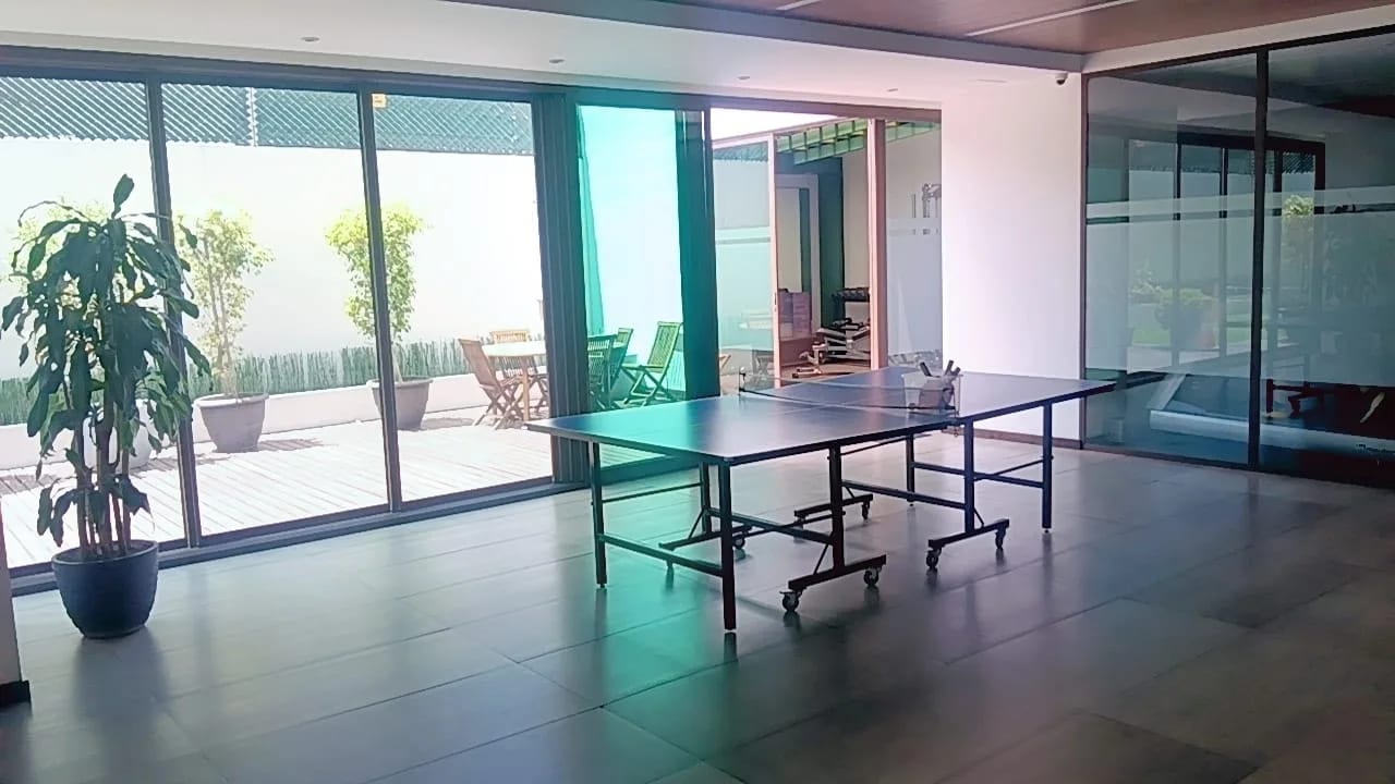 RENTO APTO AMUEBLADO Z.10 EDIF URBANA REF.6935 *2 HAB, 2.5 BAÑOS, 2 PARQUEOS, 88M2, $1125* — Apartamento en Alquiler en Zona 9, Guatemala, Ciudad — foto 9 de 17