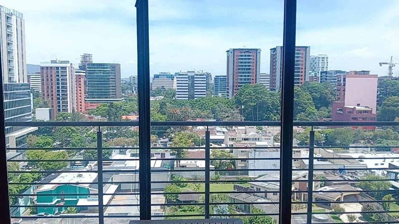 RENTO APTO AMUEBLADO Z.10 EDIF URBANA REF.6935 *2 HAB, 2.5 BAÑOS, 2 PARQUEOS, 88M2, $1125* — Apartamento en Alquiler en Zona 9, Guatemala, Ciudad — foto 10 de 17