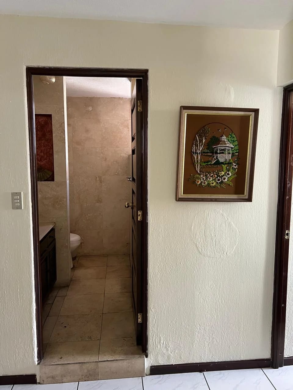 Rento Apto Z.9 Amueblado EDIF.12-29 REF.6902 *3 Hab, 2 Baños, 2 Parq — Apartamento en Alquiler en Zona 9, Guatemala, Ciudad — foto 5 de 17