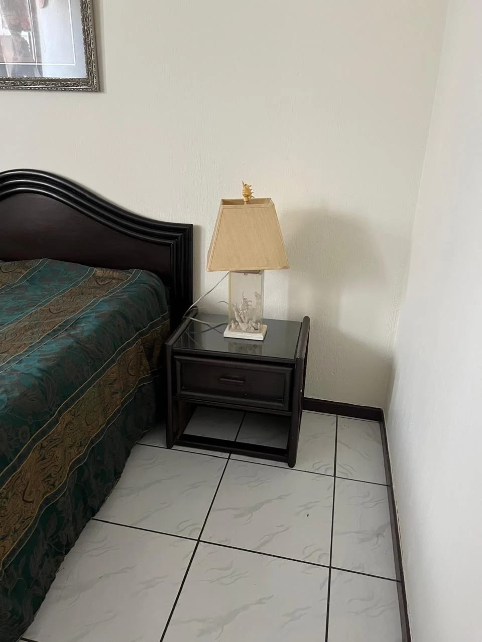Rento Apto Z.9 Amueblado EDIF.12-29 REF.6902 *3 Hab, 2 Baños, 2 Parq — Apartamento en Alquiler en Zona 9, Guatemala, Ciudad — foto 7 de 17