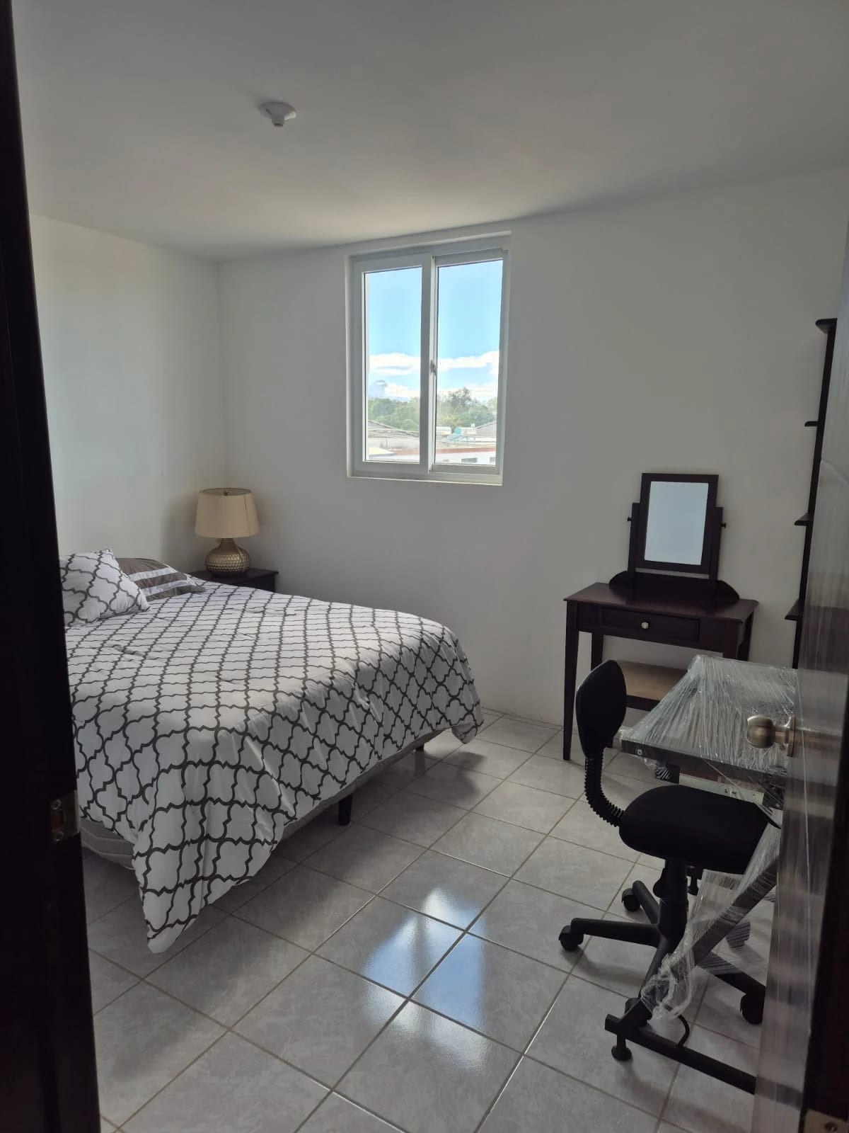 Vendo Ultimo Apto Nuevo Condominio Vistas de Hacienda Real Z.16 — Apartamento en Venta en Zona 16, Guatemala, Ciudad — foto 9 de 12