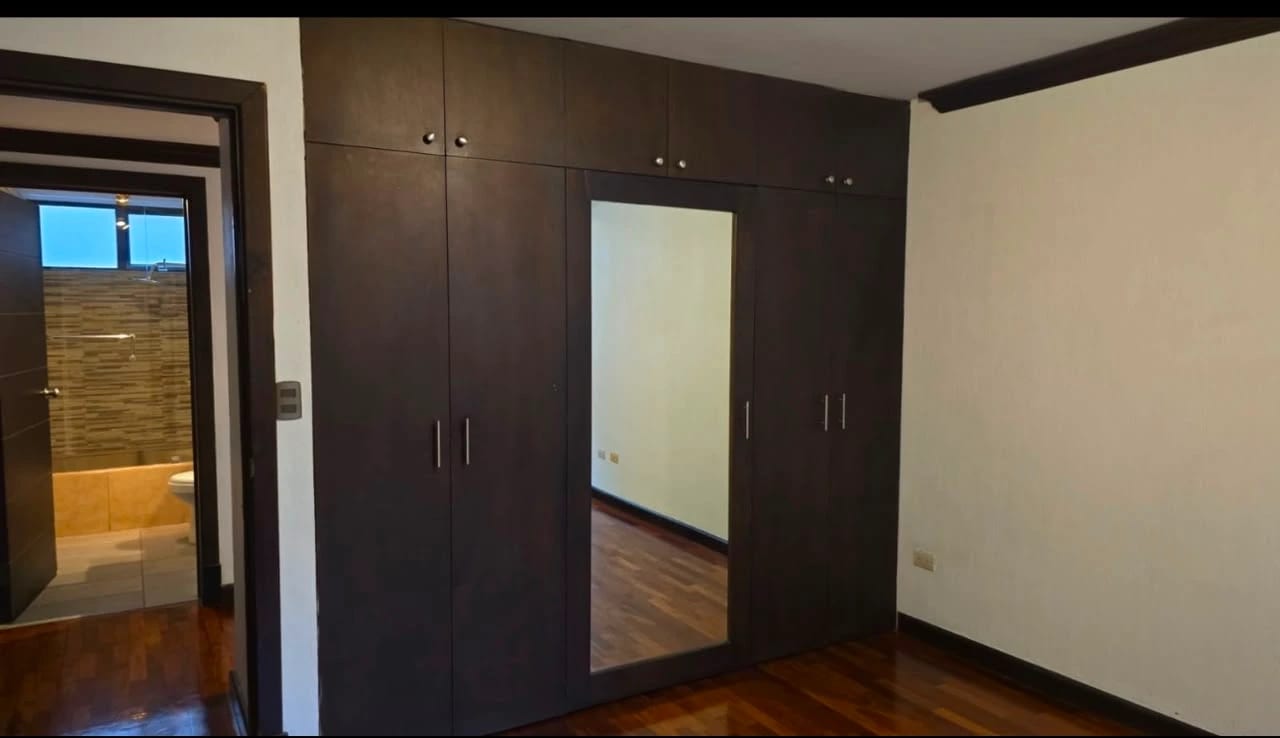 Rento Apto 3 Hab Zona 14 la Villa REF.6941 — Apartamento en Alquiler en Zona 14, Guatemala, Ciudad — foto 6 de 16