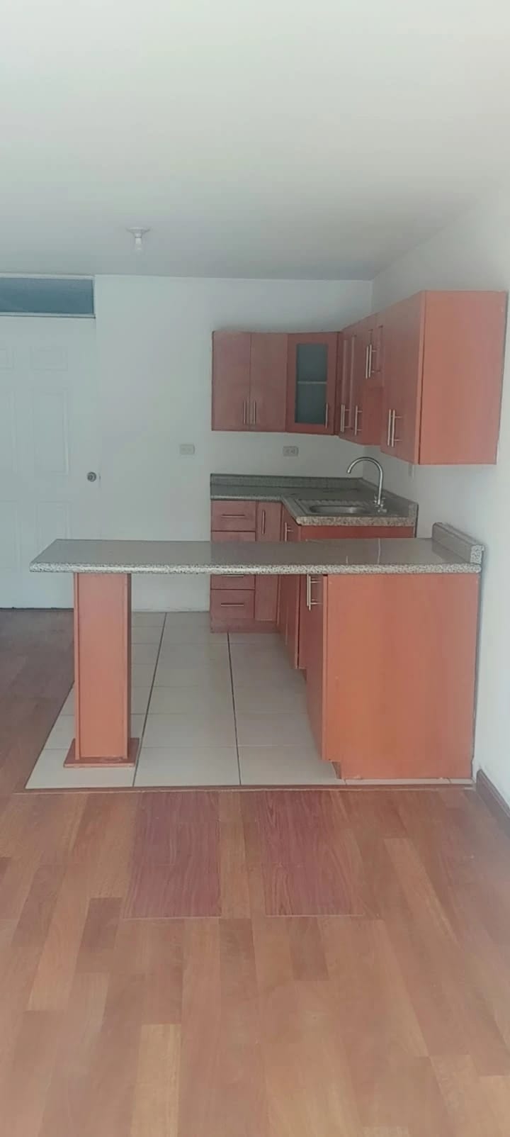 Rento Apto Zona 1, Historico 1, REF.6943 *2 Hab, Estudio, 2 Baños — Apartamento en Alquiler en Zona 1, Guatemala, Ciudad — foto 4 de 16