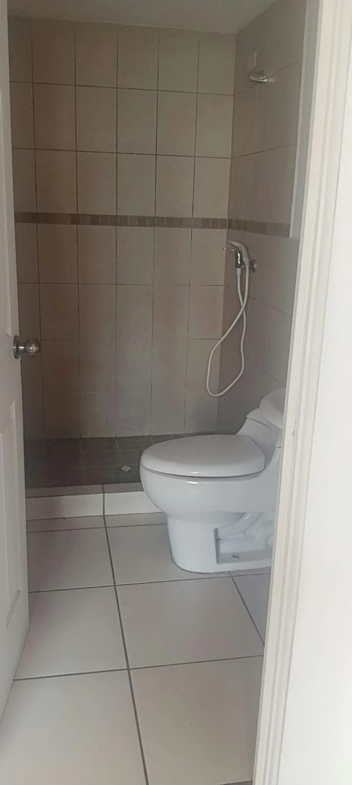 Rento Apto Zona 1, Historico 1, REF.6943 *2 Hab, Estudio, 2 Baños — Apartamento en Alquiler en Zona 1, Guatemala, Ciudad — foto 7 de 16