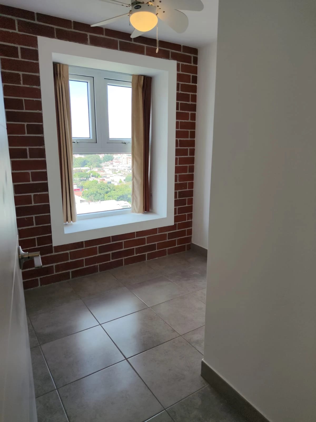 Rento Apto Zona 2 Ciudad Nueva Edif. Baldone REF.6947 *3 Hab, 2 Baños — Apartamento en Alquiler en Zona 2, Guatemala, Ciudad — foto 9 de 17
