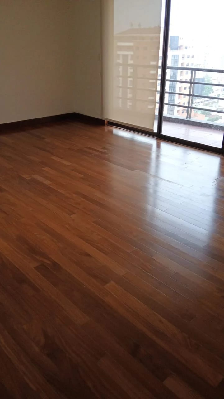 Vendo Apto Z.10 Edif. Mirafiori REF.6827 — Apartamento en Venta en Zona 10, Guatemala, Ciudad — foto 3 de 7